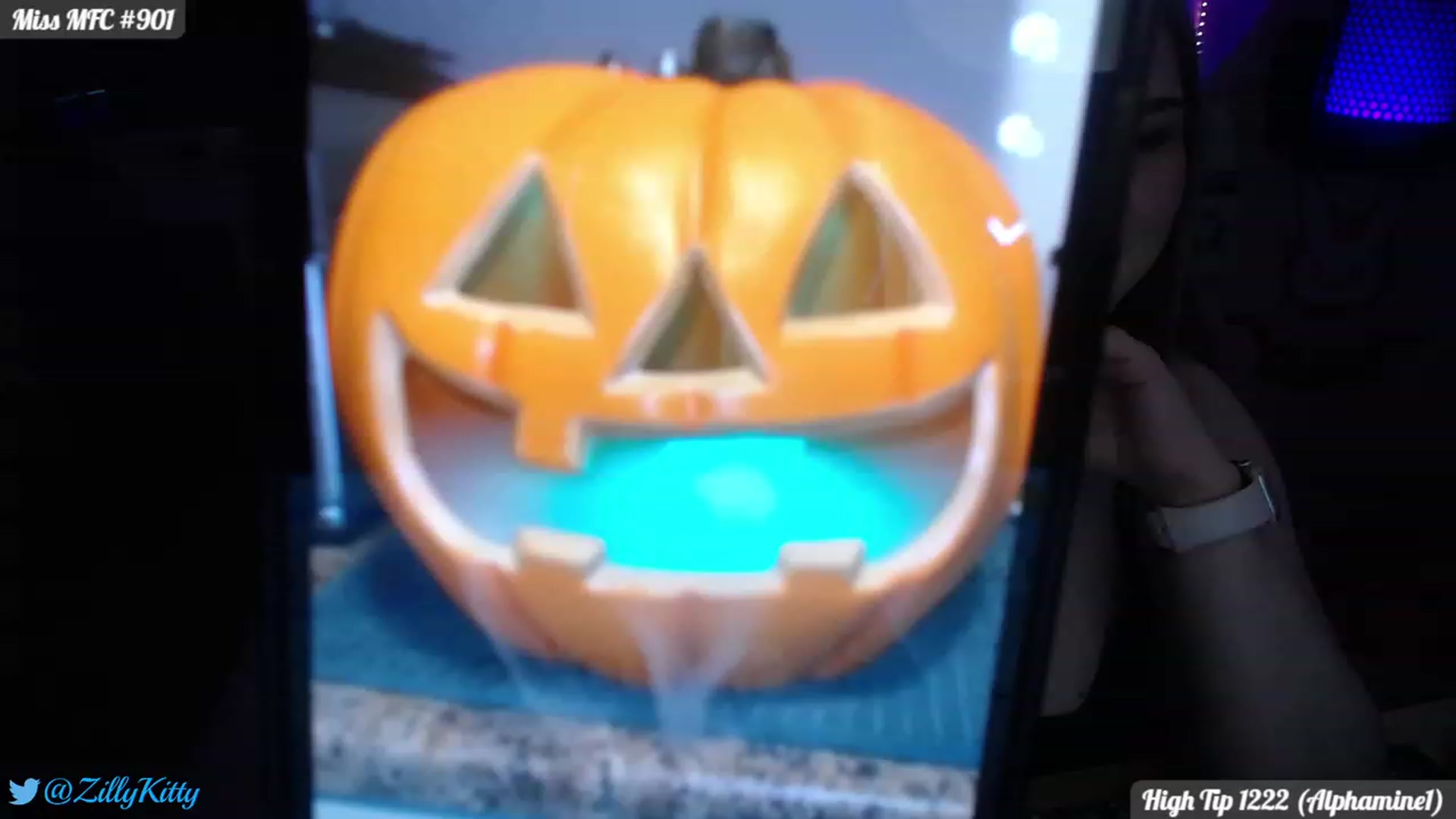 Gallery image thumbnail from ZillyKitty's myfreecams stream on, 09/20/2023, 24:02 image 2 of 20