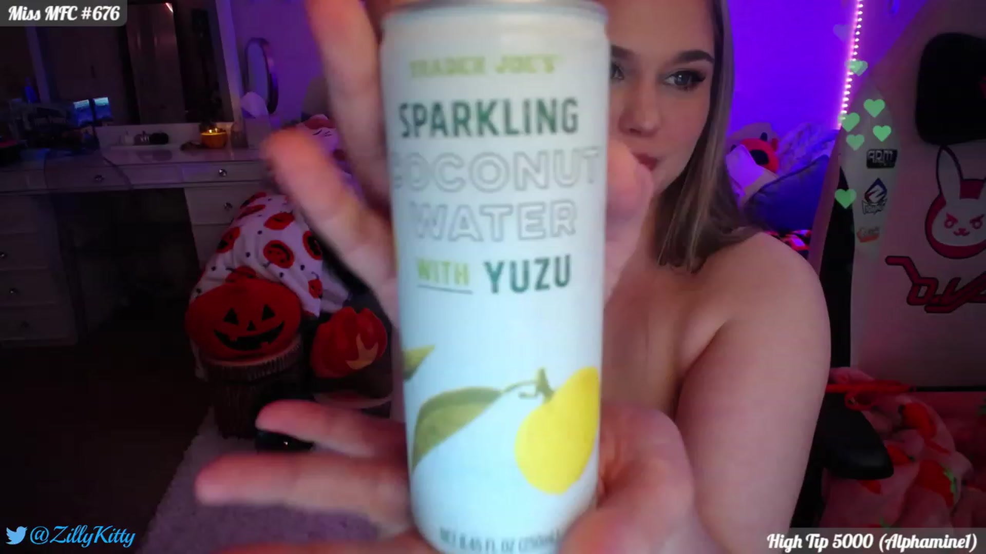 Gallery image thumbnail from ZillyKitty's myfreecams stream on, 09/20/2023, 01:29 image 8 of 20