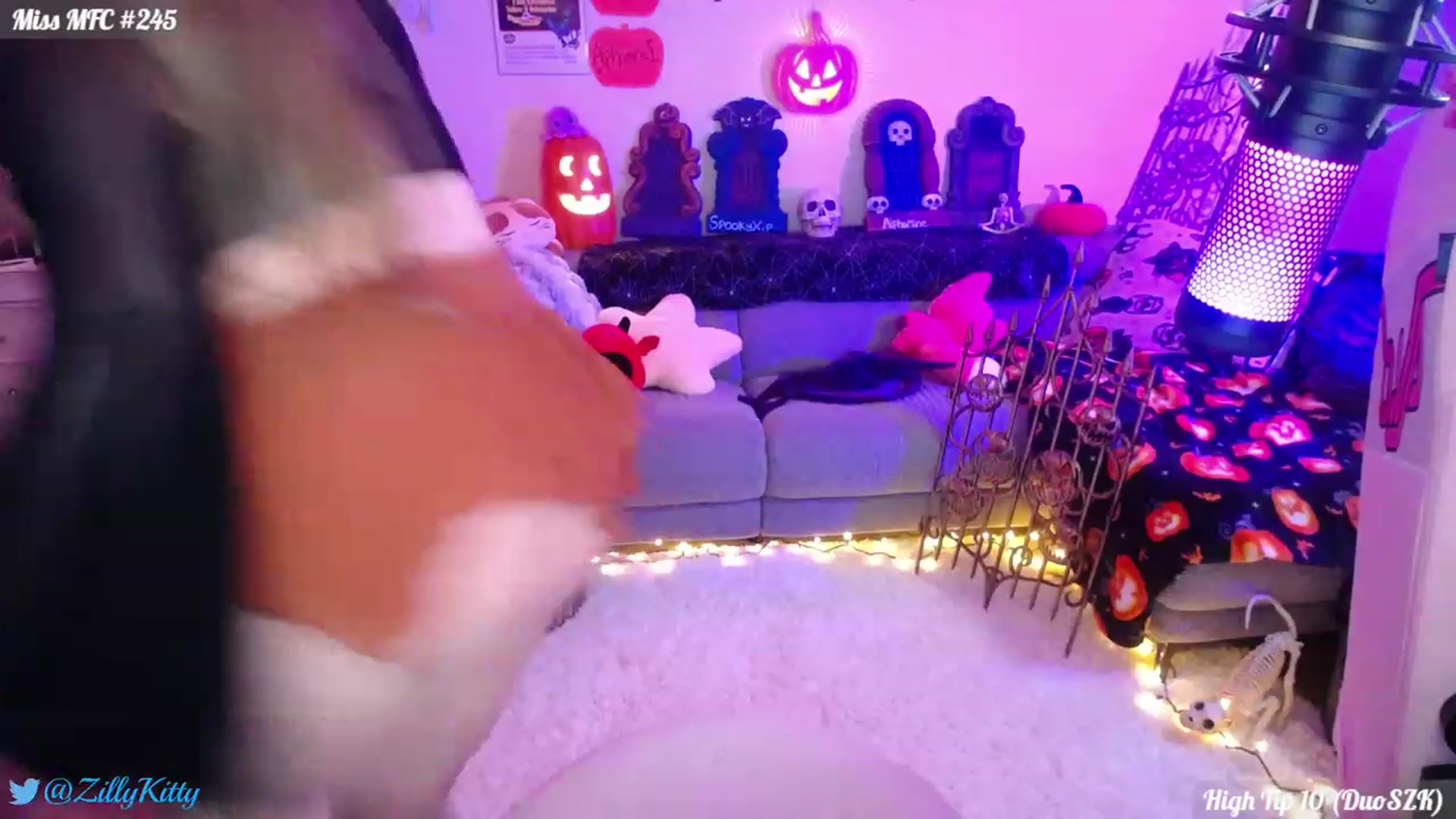 Gallery image thumbnail from ZillyKitty's myfreecams stream on, 10/02/2023, 23:01 image 5 of 20