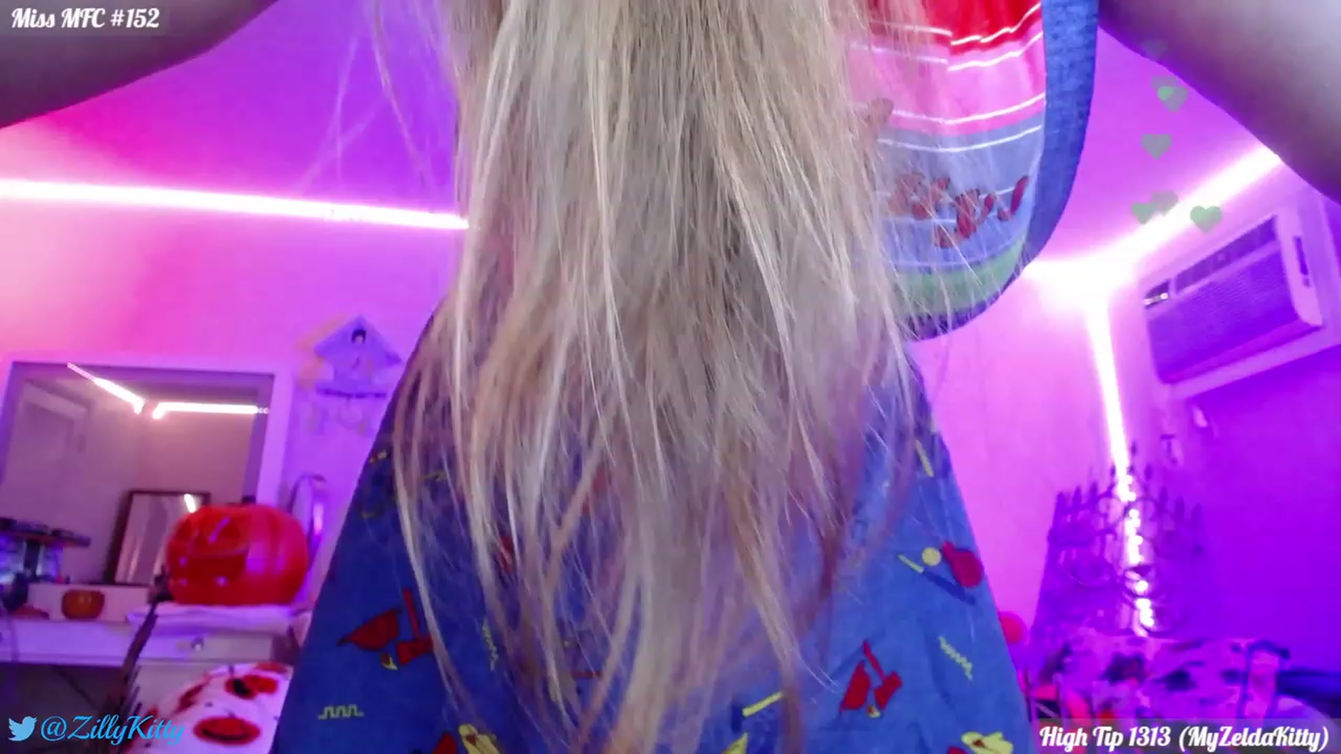 Gallery image thumbnail from ZillyKitty's myfreecams stream on, 10/07/2023, 22:07 image 19 of 20