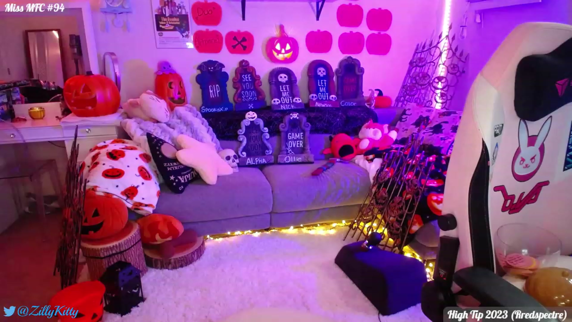Gallery image thumbnail from ZillyKitty's myfreecams stream on, 10/08/2023, 01:49 image 1 of 20