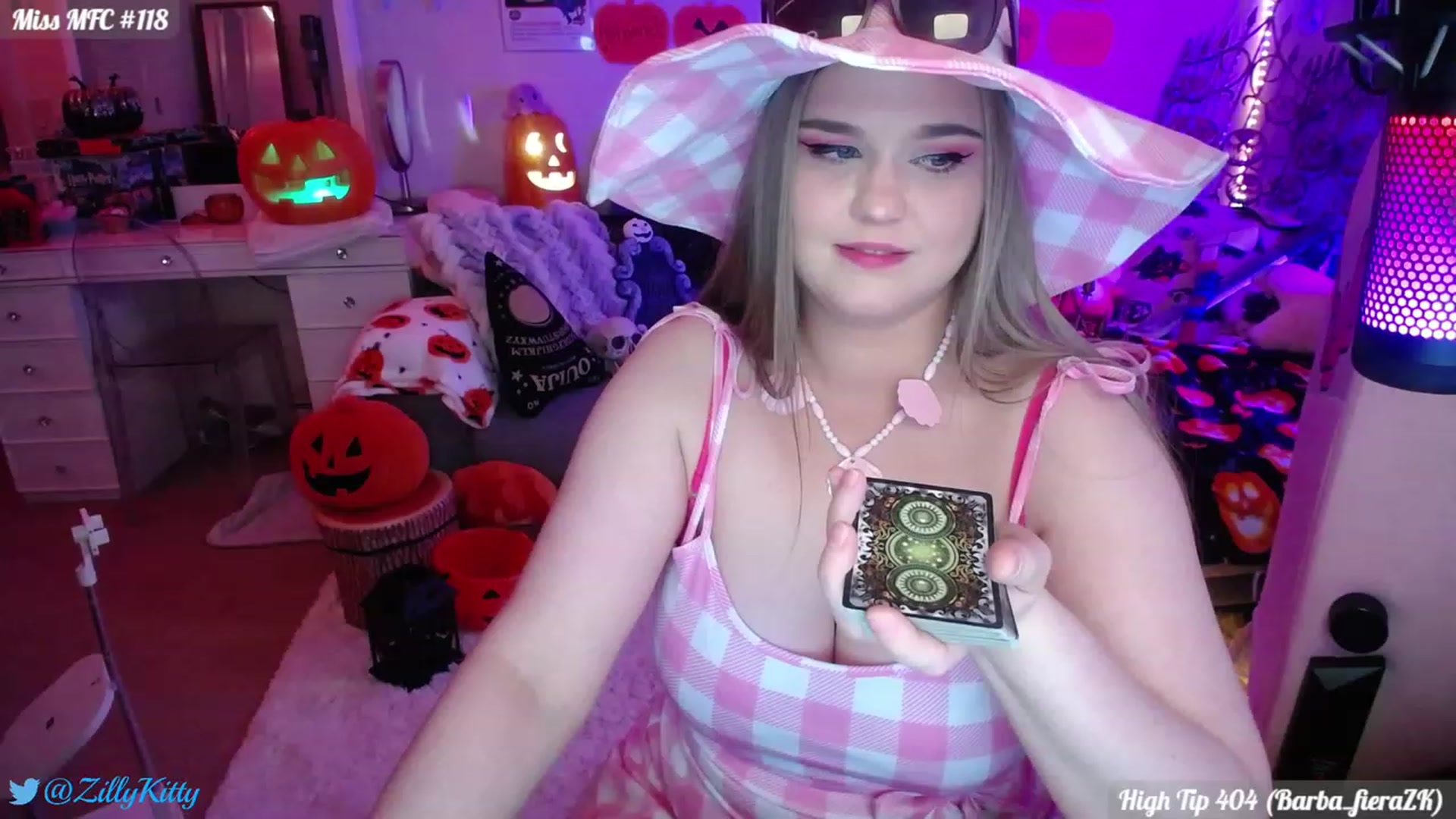 Gallery image thumbnail from ZillyKitty's myfreecams stream on, 10/10/2023, 24:02 image 13 of 20