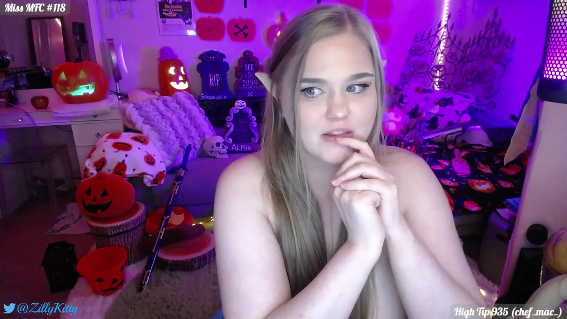 Gallery image thumbnail from ZillyKitty's myfreecams stream on, 10/12/2023, 01:34 image 20 of 20