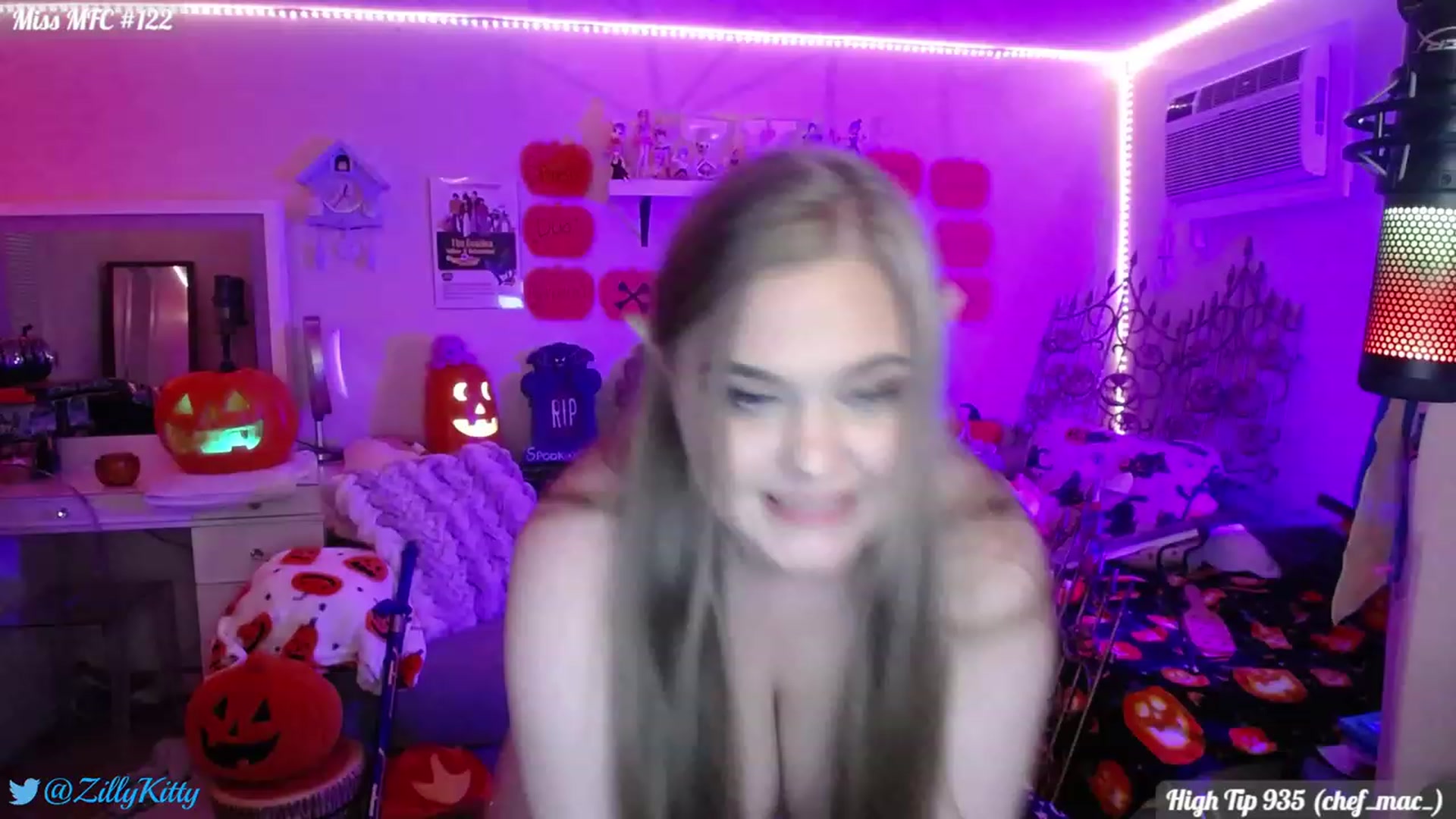 Gallery image thumbnail from ZillyKitty's myfreecams stream on, 10/12/2023, 01:34 image 2 of 20