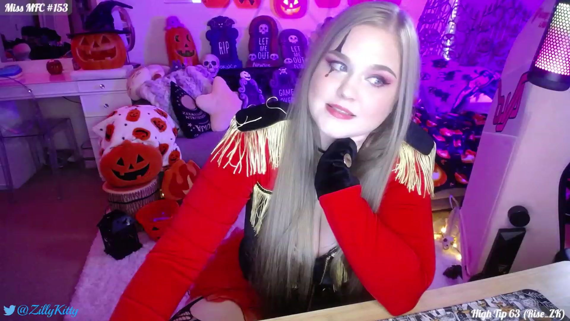 Gallery image thumbnail from ZillyKitty's myfreecams stream on, 10/19/2023, 22:21 image 15 of 20
