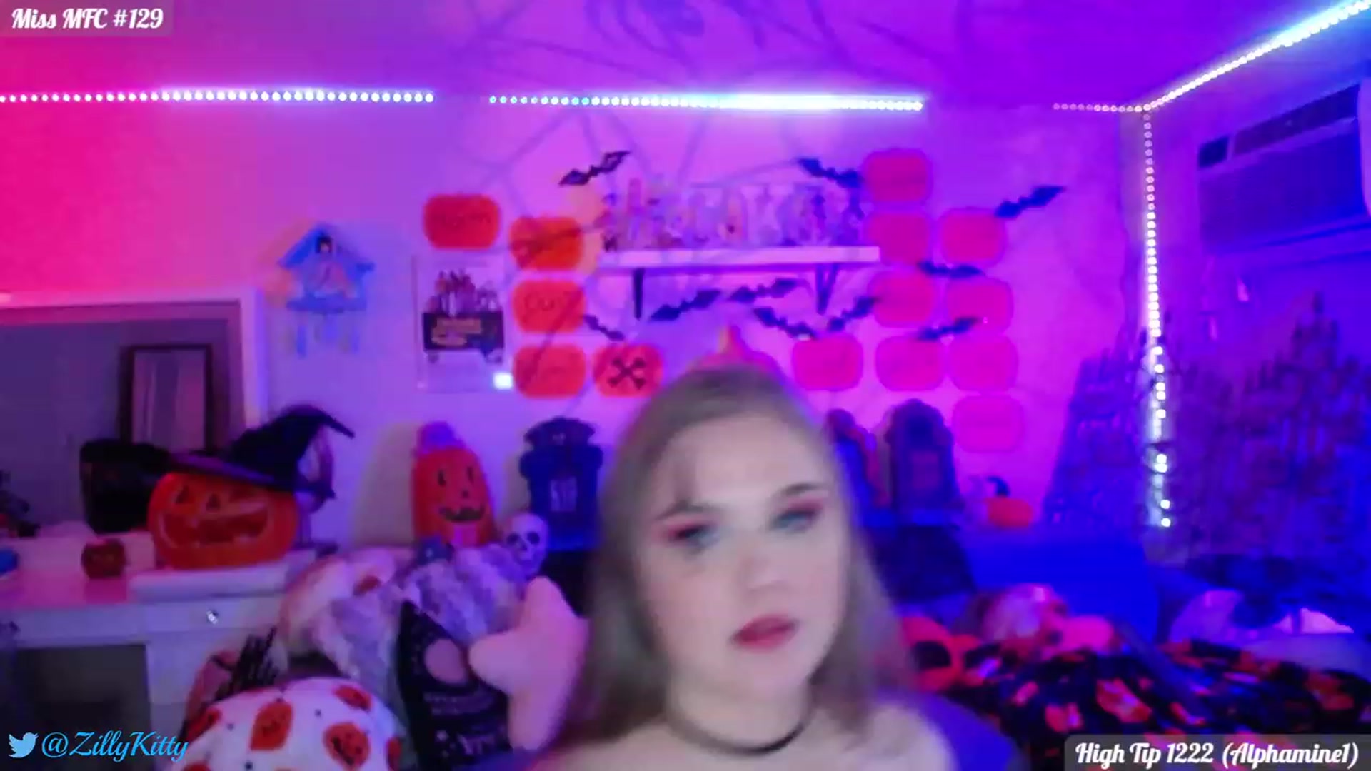 Gallery image thumbnail from ZillyKitty's myfreecams stream on, 10/20/2023, 02:04 image 20 of 20