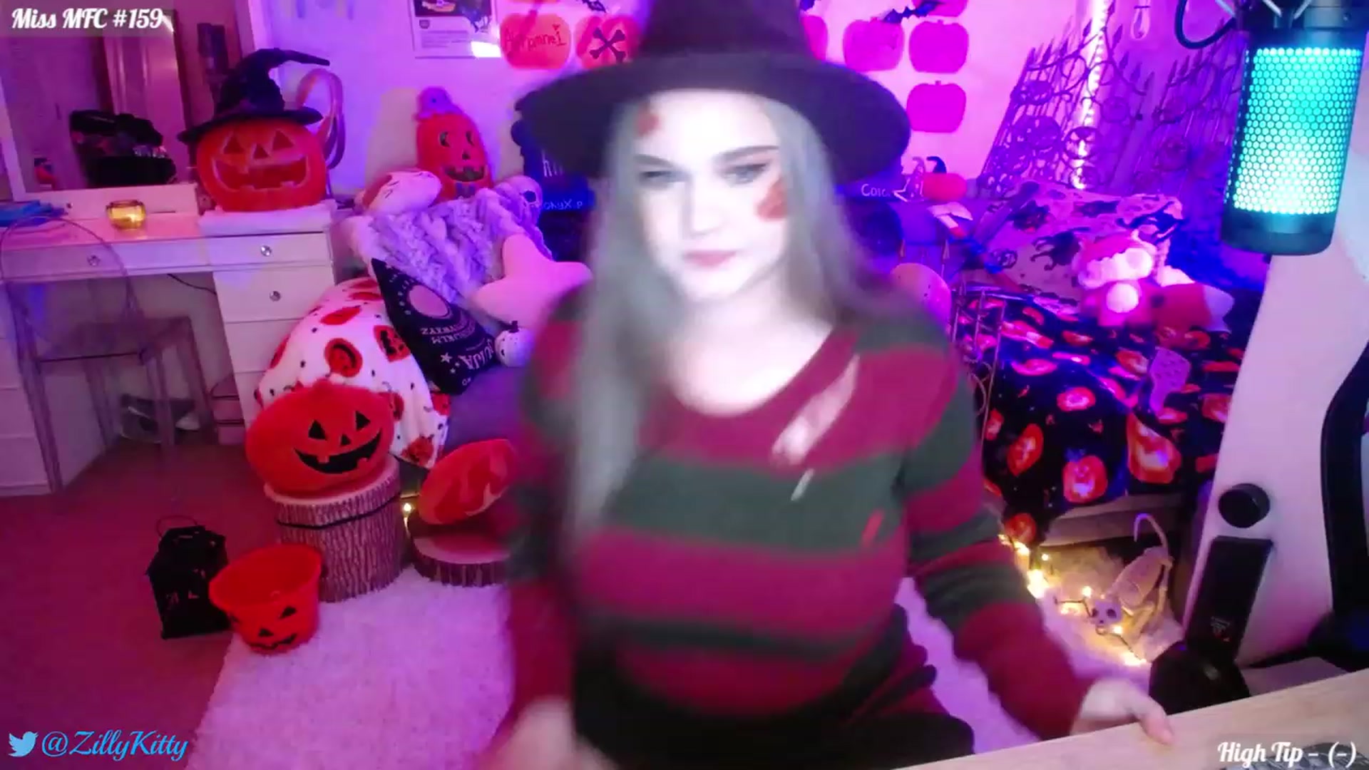 Gallery image thumbnail from ZillyKitty's myfreecams stream on, 10/21/2023, 22:48 image 1 of 20
