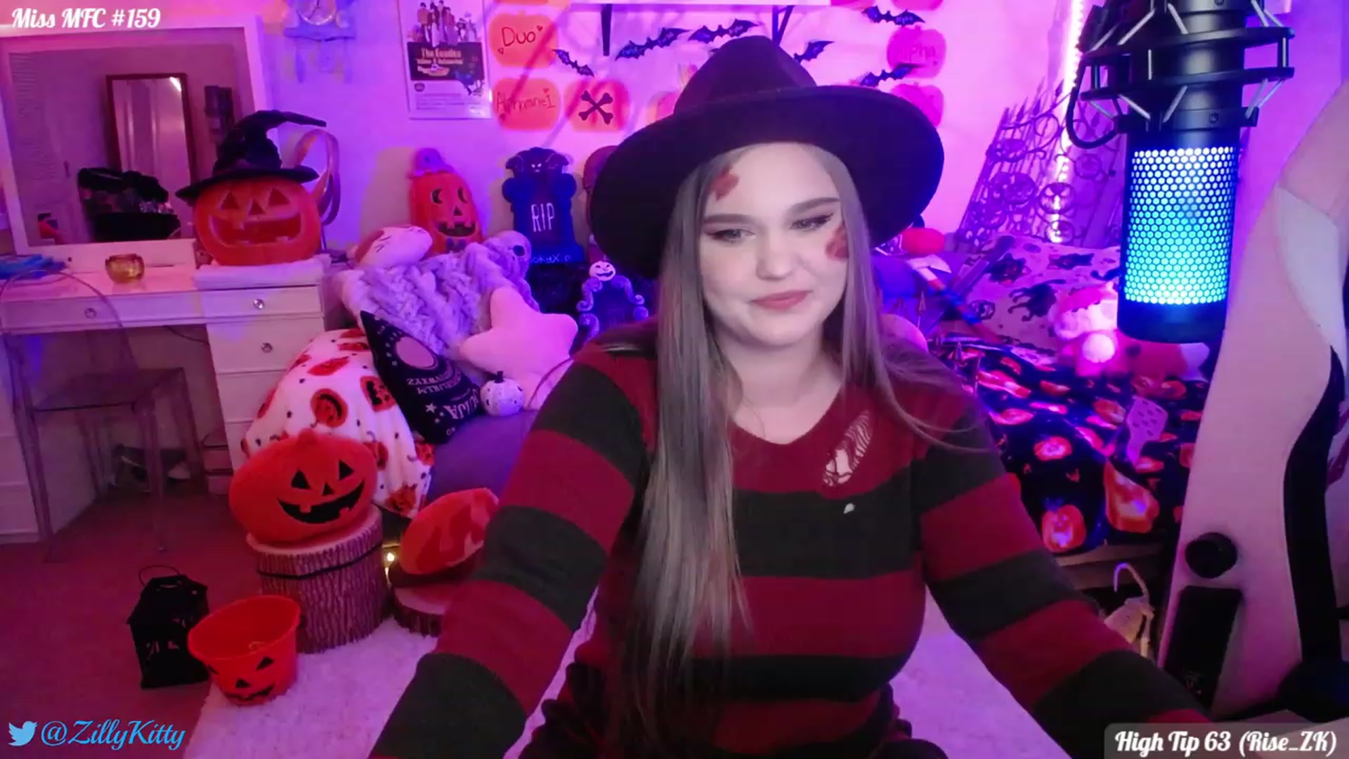 Gallery image thumbnail from ZillyKitty's myfreecams stream on, 10/21/2023, 22:48 image 8 of 20