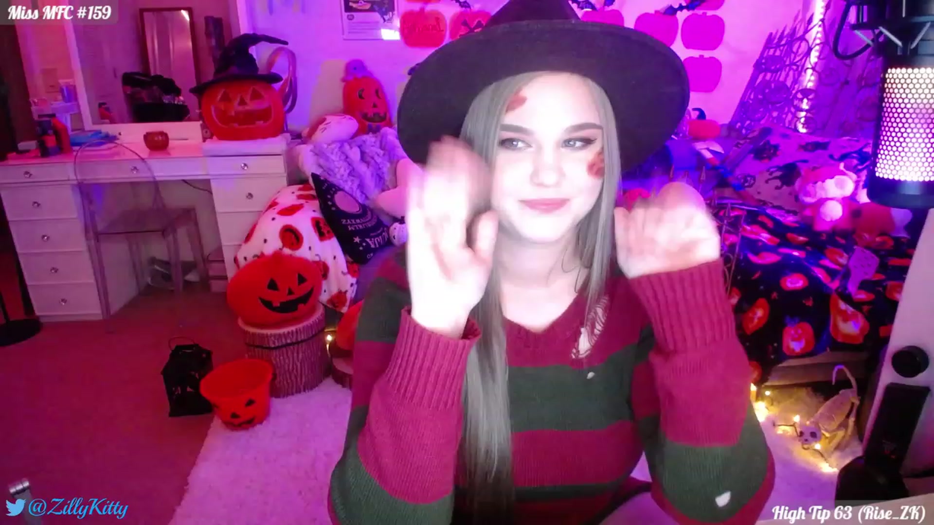 Gallery image thumbnail from ZillyKitty's myfreecams stream on, 10/21/2023, 22:48 image 14 of 20