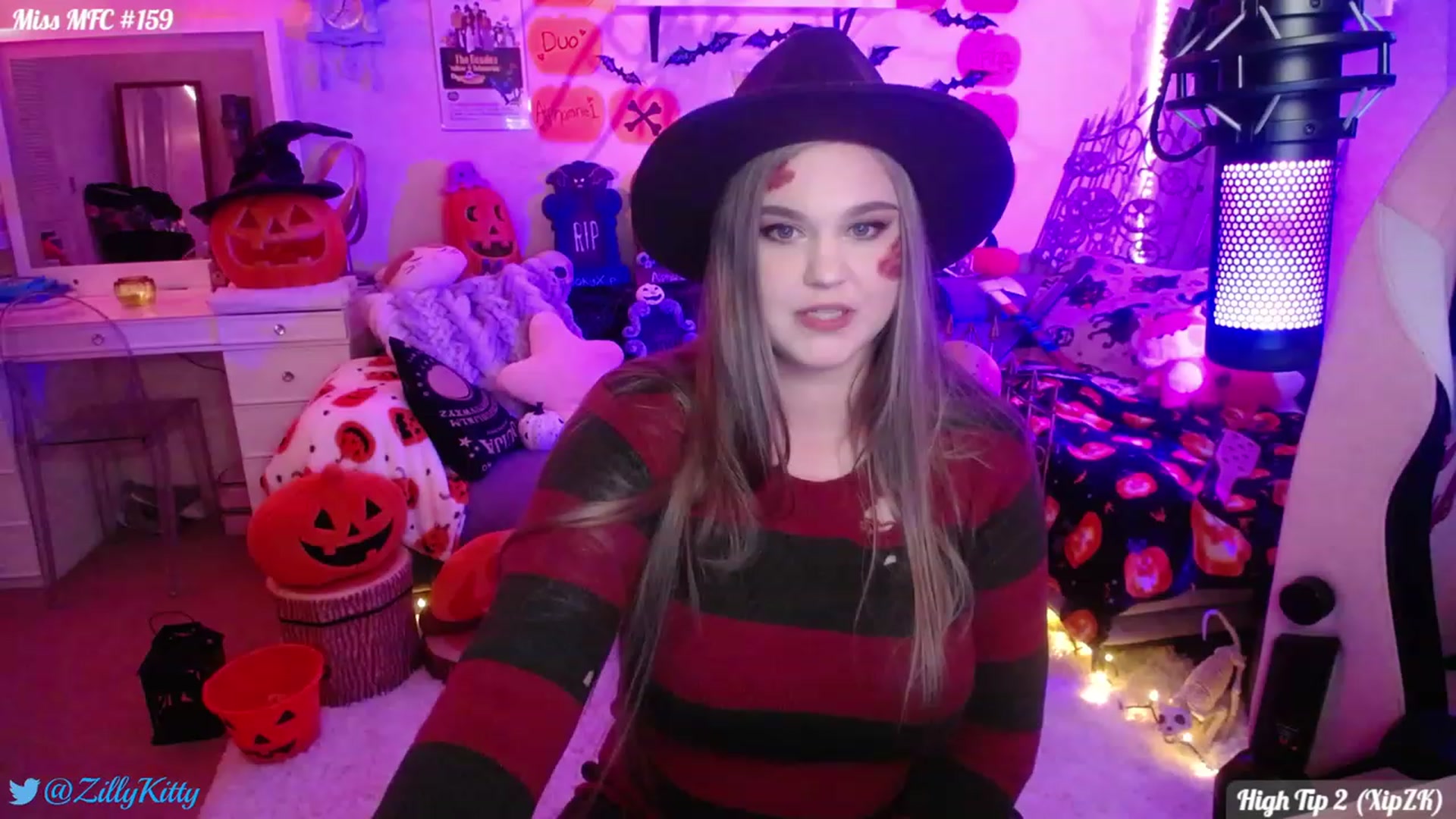 Gallery image thumbnail from ZillyKitty's myfreecams stream on, 10/21/2023, 22:48 image 6 of 20