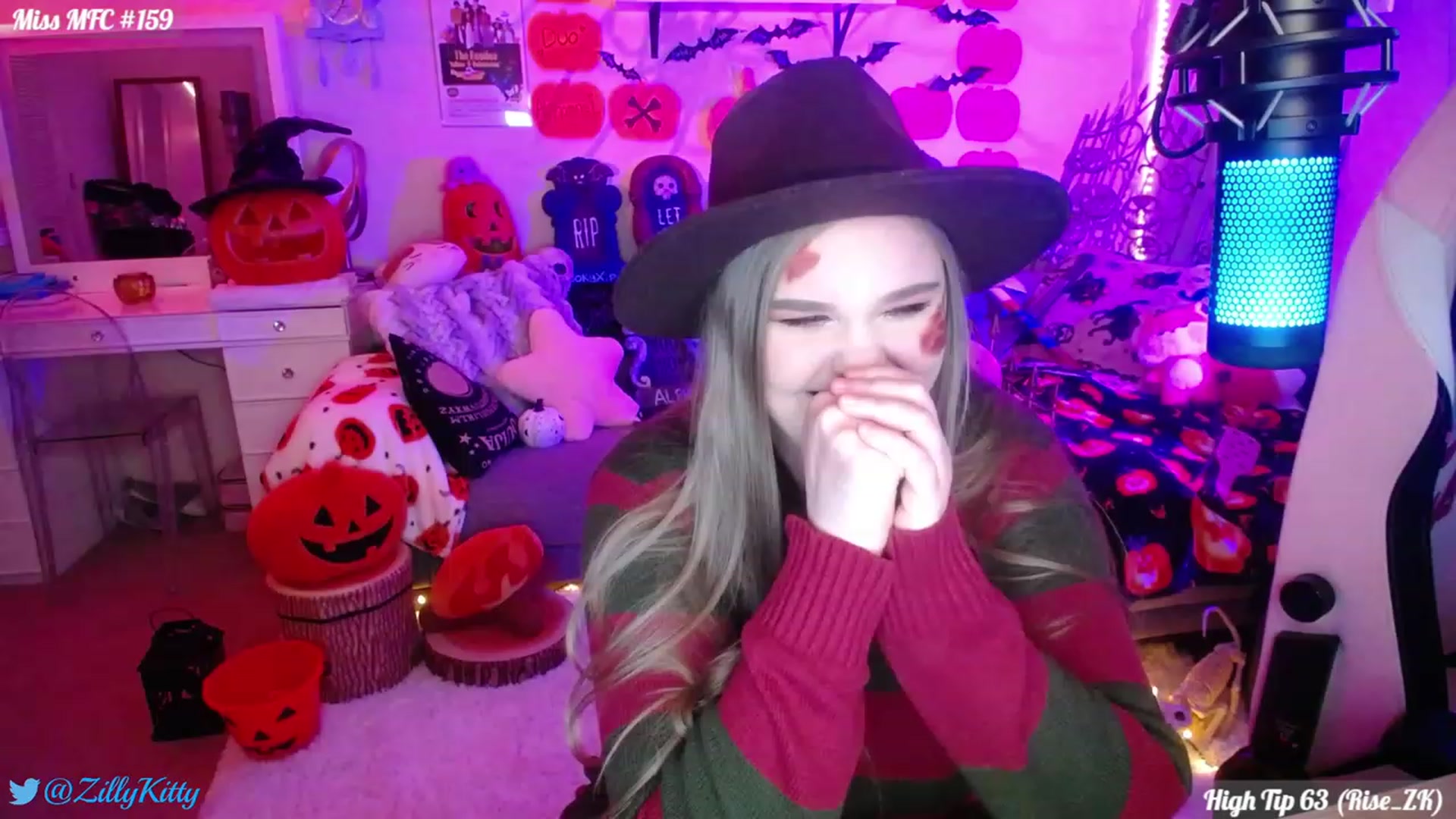 Gallery image thumbnail from ZillyKitty's myfreecams stream on, 10/21/2023, 22:48 image 9 of 20