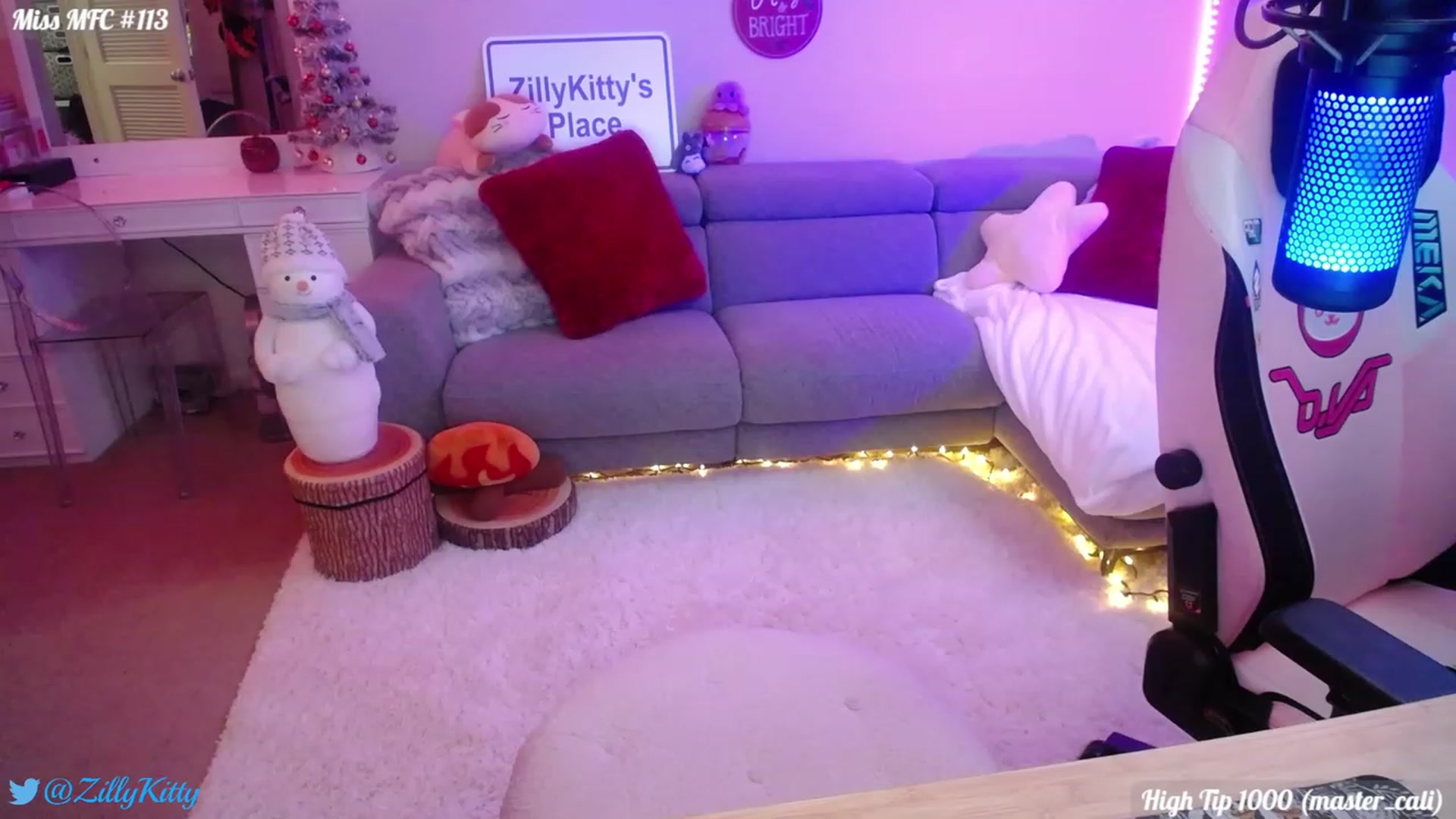 Gallery image thumbnail from ZillyKitty's myfreecams stream on, 11/11/2023, 23:29 image 5 of 20