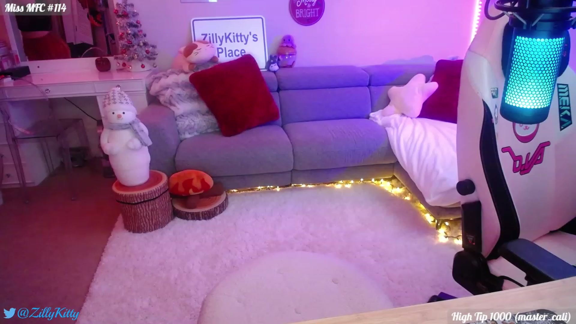 Gallery image thumbnail from ZillyKitty's myfreecams stream on, 11/11/2023, 23:29 image 8 of 20
