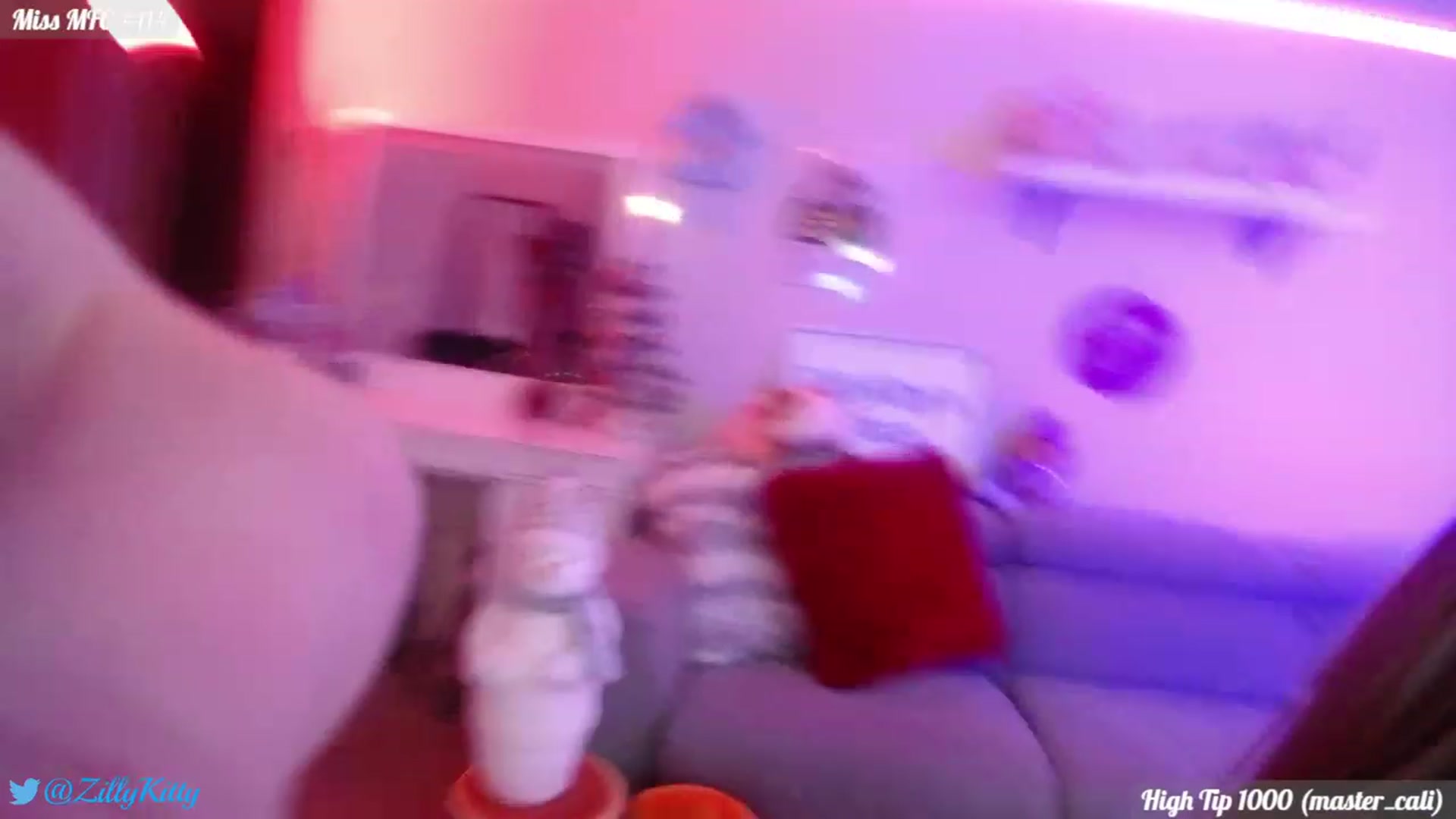 Gallery image thumbnail from ZillyKitty's myfreecams stream on, 11/11/2023, 23:29 image 12 of 20