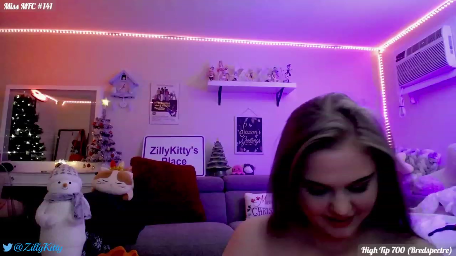 Gallery image thumbnail from ZillyKitty's myfreecams stream on, 11/19/2023, 03:59 image 10 of 20