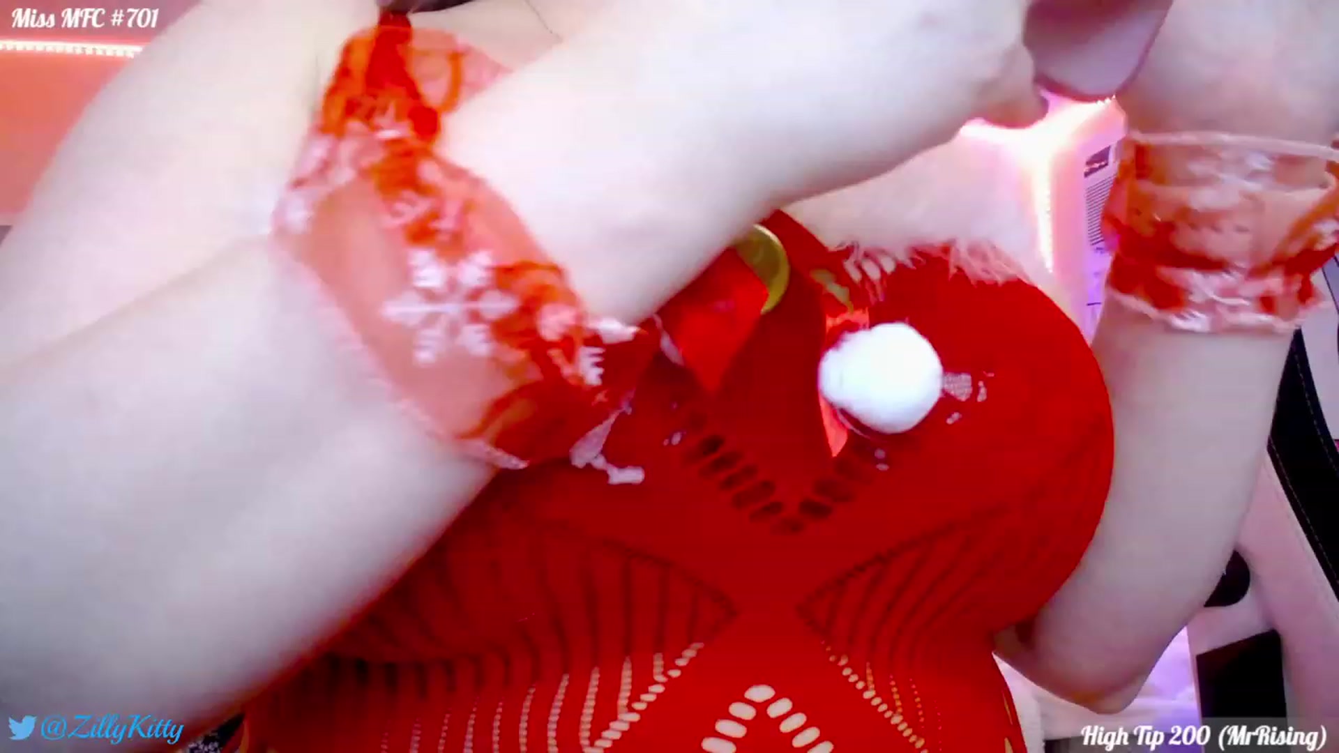 Gallery image thumbnail from ZillyKitty's myfreecams stream on, 12/21/2023, 24:04 image 11 of 20