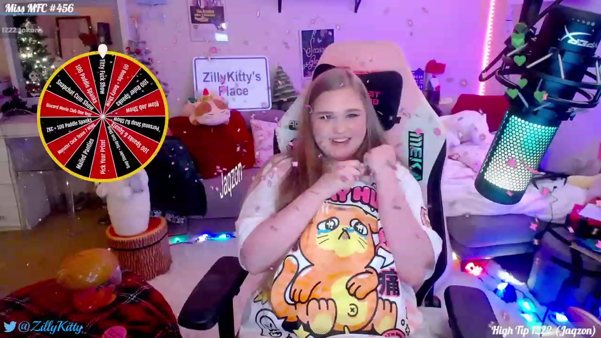 Gallery image thumbnail from ZillyKitty's myfreecams stream on, 12/27/2023, 21:18 image 18 of 20