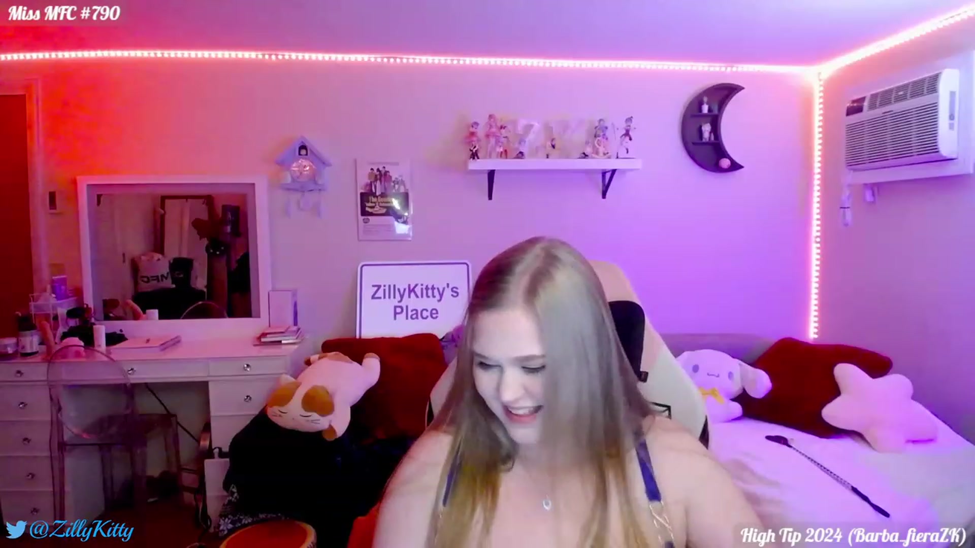 Gallery image thumbnail from ZillyKitty's myfreecams stream on, 01/04/2024, 24:08 image 7 of 20
