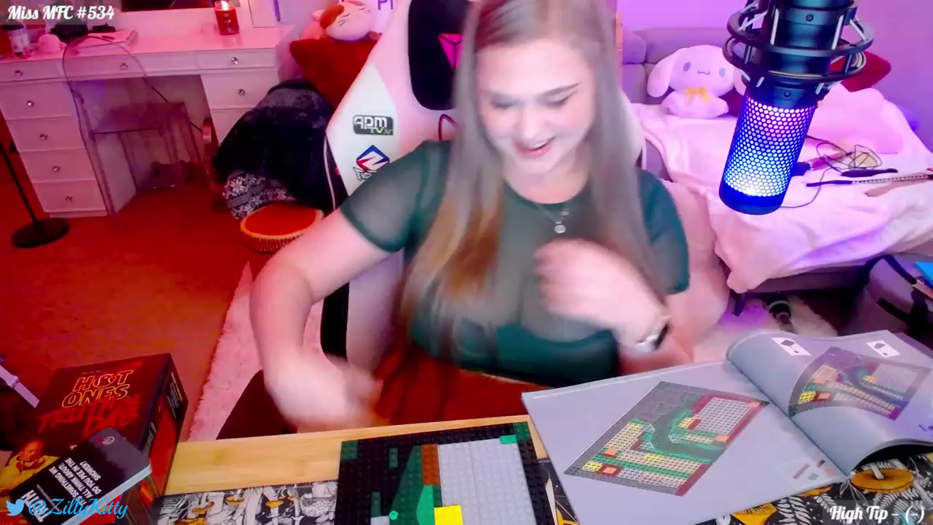 Gallery image thumbnail from ZillyKitty's myfreecams stream on, 01/06/2024, 24:30 image 1 of 20