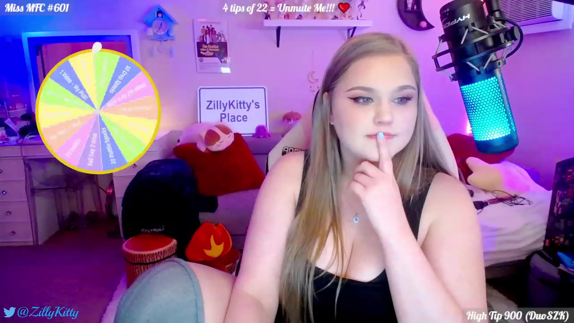 Gallery image thumbnail from ZillyKitty's myfreecams stream on, 01/12/2024, 24:01 image 13 of 20
