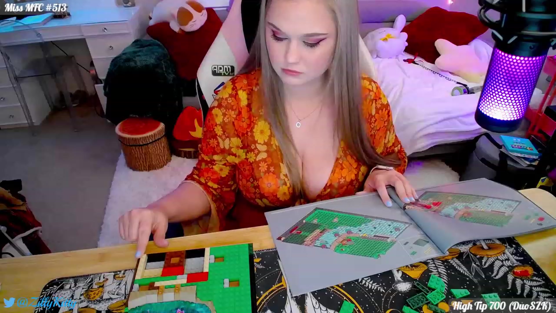 Gallery image thumbnail from ZillyKitty's myfreecams stream on, 01/13/2024, 24:29 image 12 of 20
