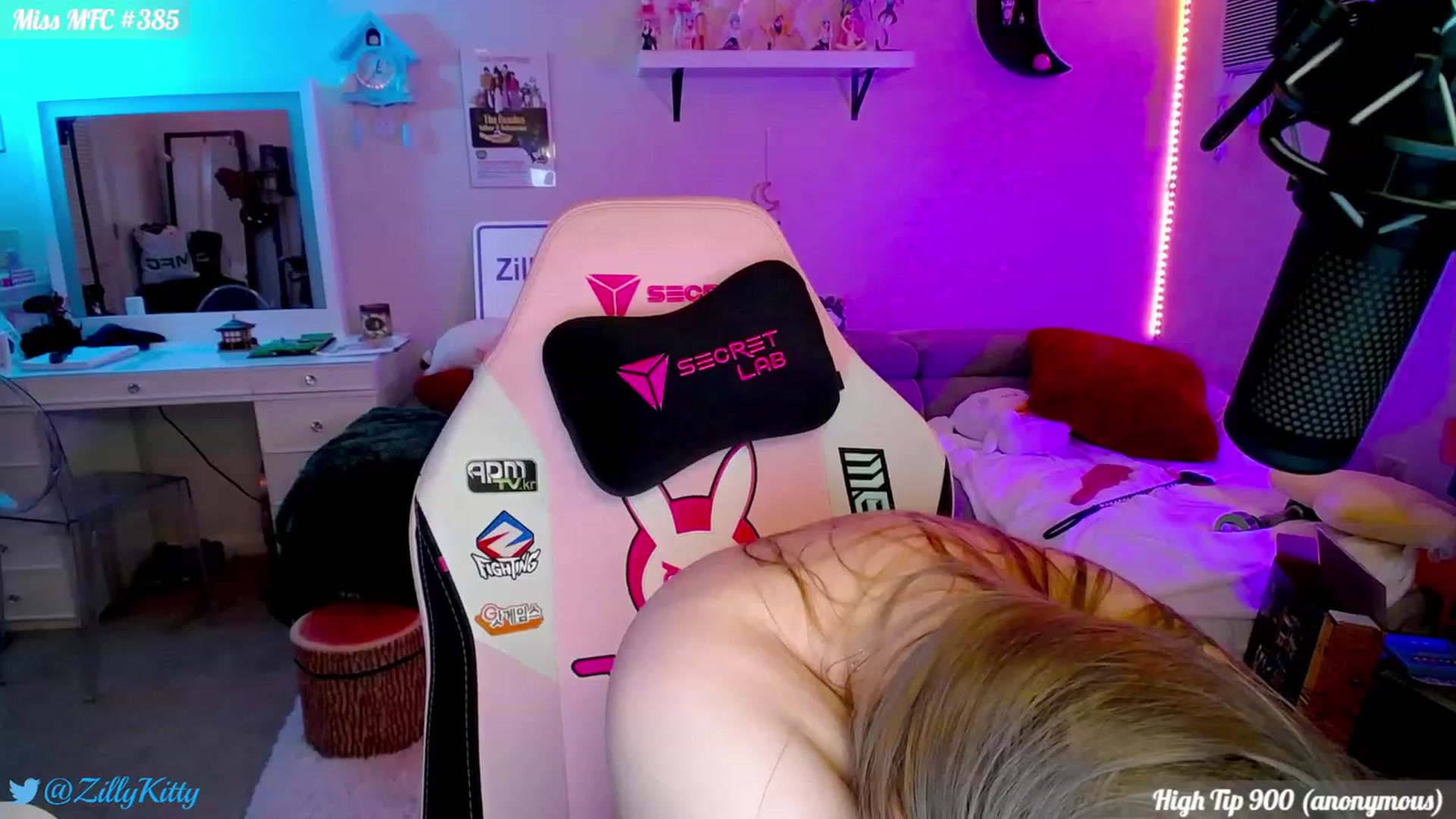 Gallery image thumbnail from ZillyKitty's myfreecams stream on, 01/14/2024, 05:41 image 10 of 20