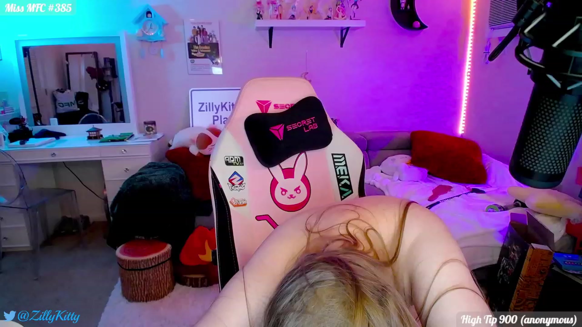 Gallery image thumbnail from ZillyKitty's myfreecams stream on, 01/14/2024, 05:41 image 12 of 20