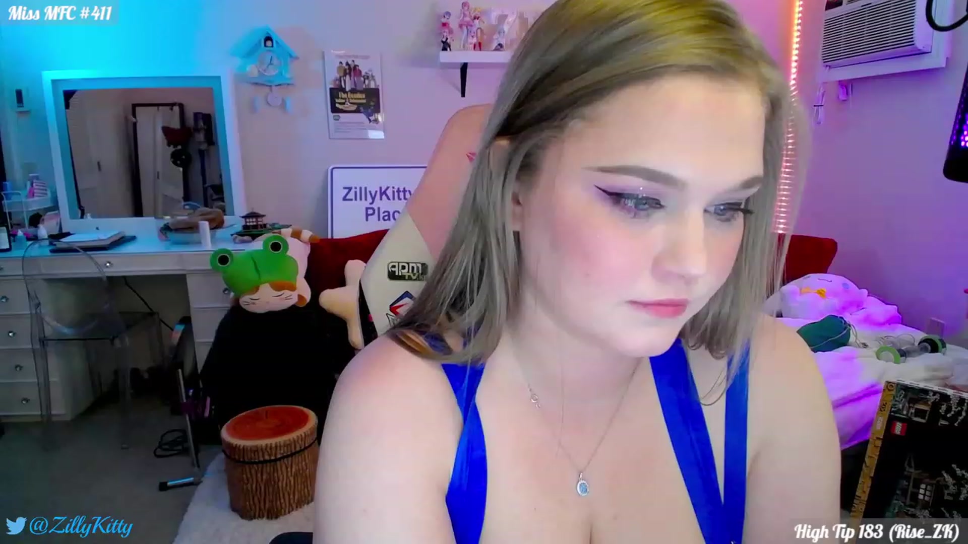 Gallery image thumbnail from ZillyKitty's myfreecams stream on, 02/01/2024, 24:58 image 9 of 20