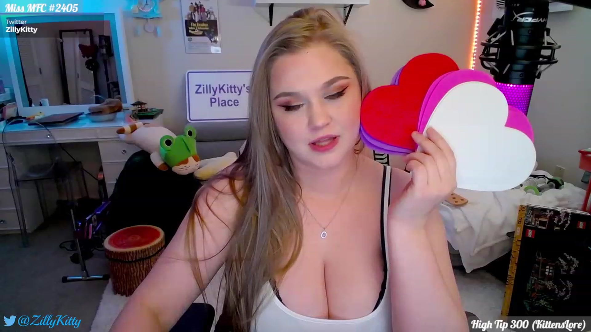 Gallery image thumbnail from ZillyKitty's myfreecams stream on, 02/04/2024, 01:26 image 9 of 20