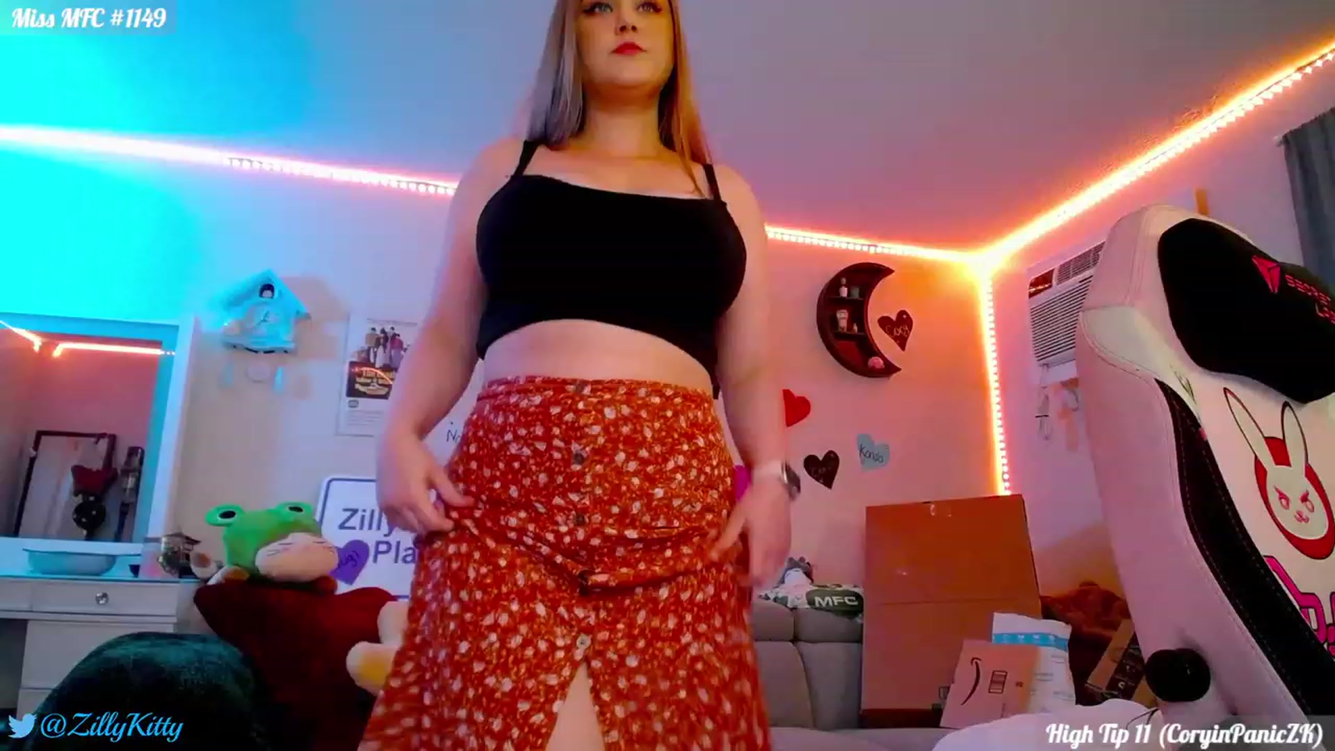 Gallery image thumbnail from ZillyKitty's myfreecams stream on, 02/09/2024, 22:32 image 19 of 20