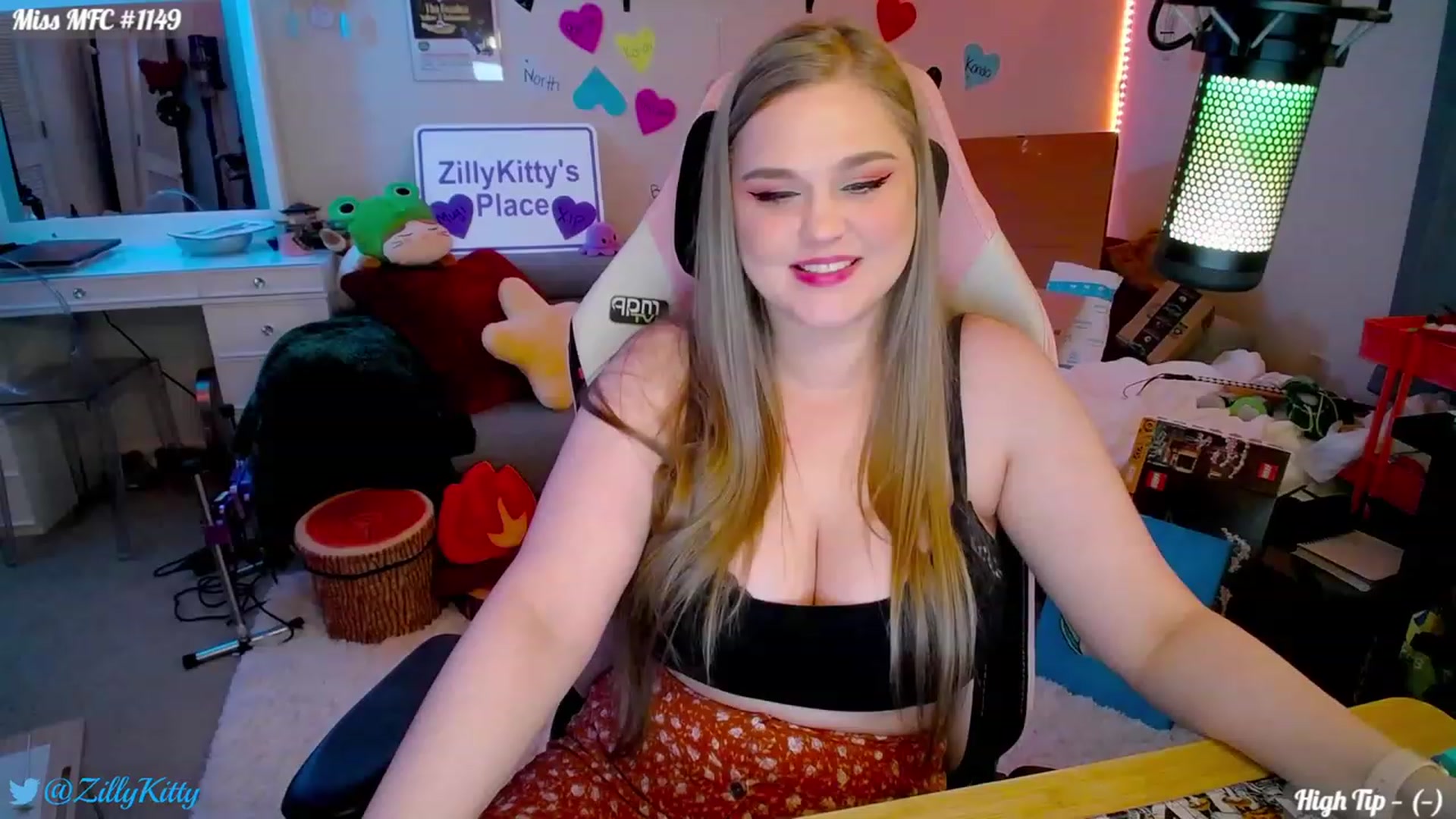 Gallery image thumbnail from ZillyKitty's myfreecams stream on, 02/09/2024, 22:32 image 8 of 20