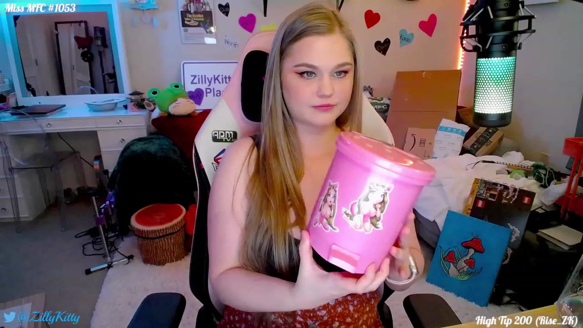 Gallery image thumbnail from ZillyKitty's myfreecams stream on, 02/10/2024, 01:19 image 4 of 20