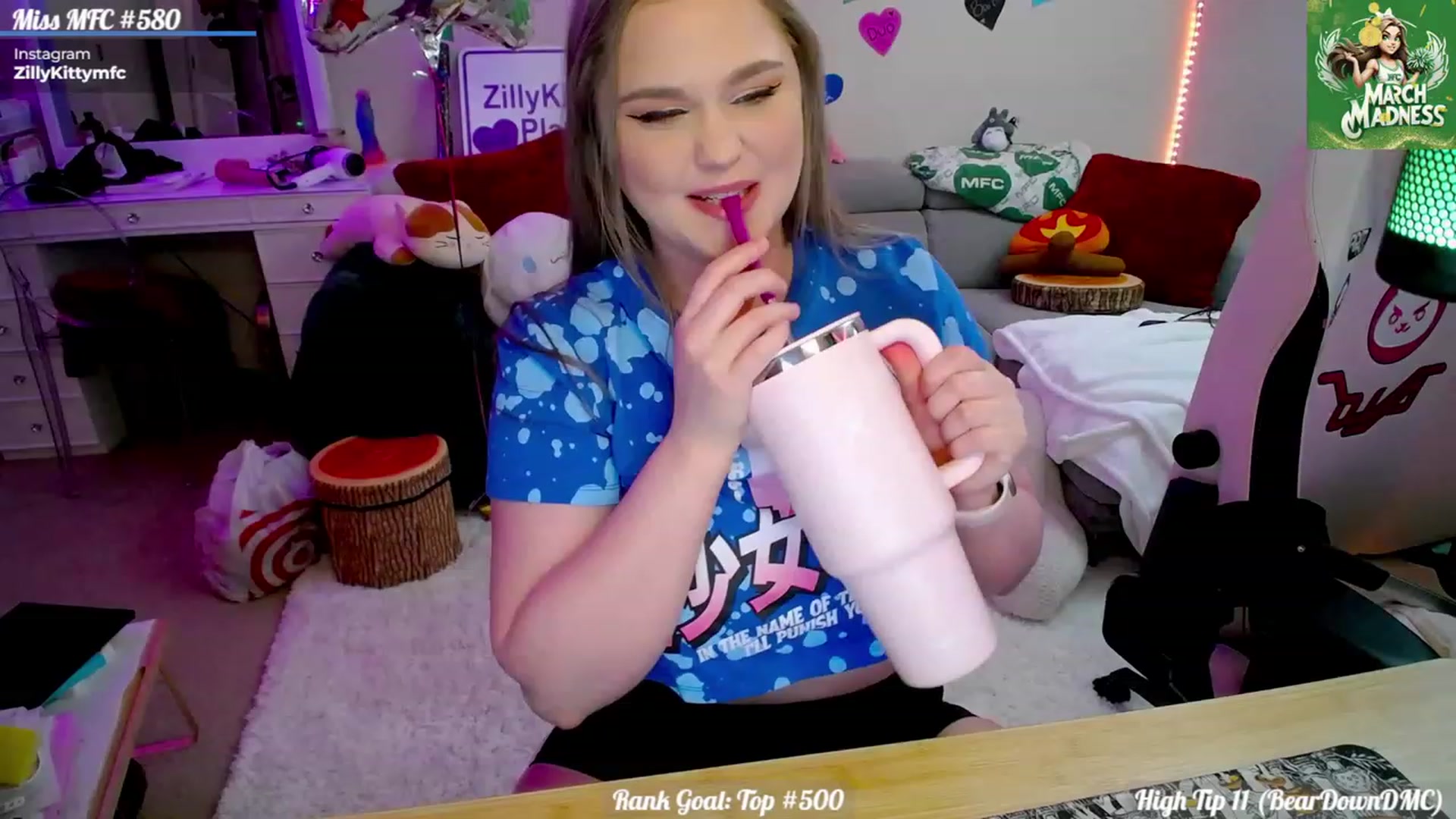 Gallery image thumbnail from ZillyKitty's myfreecams stream on, 02/23/2024, 22:40 image 3 of 20