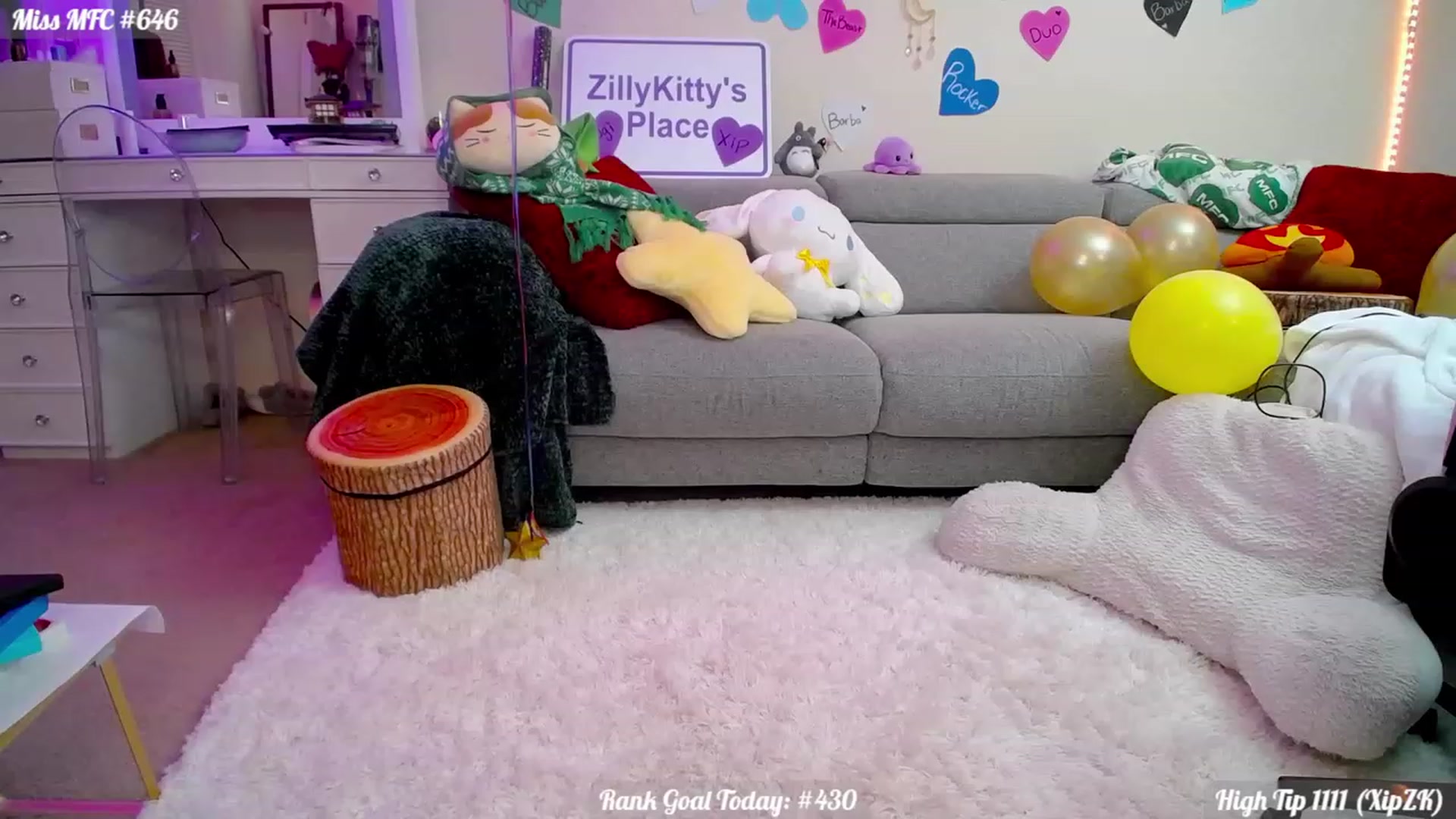 Gallery image thumbnail from ZillyKitty's myfreecams stream on, 02/29/2024, 20:20 image 3 of 20