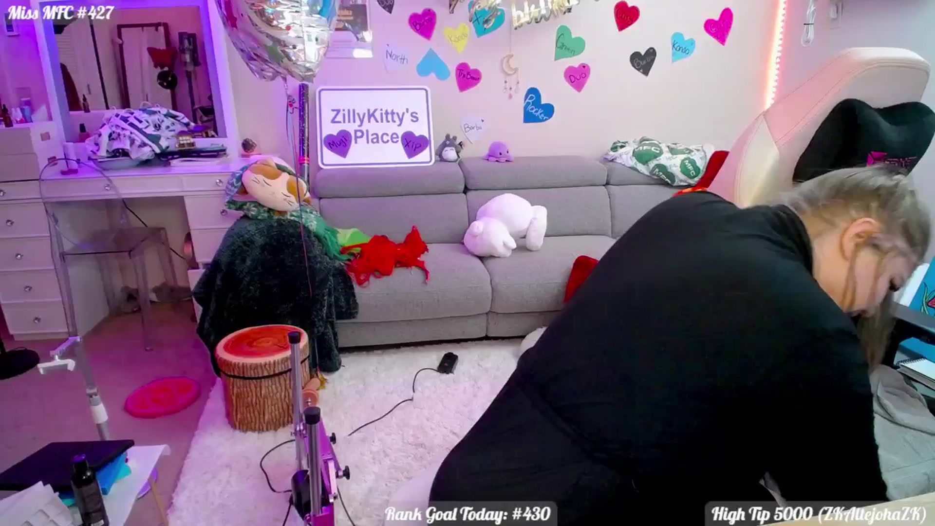 Gallery image thumbnail from ZillyKitty's myfreecams stream on, 02/29/2024, 23:47 image 19 of 20