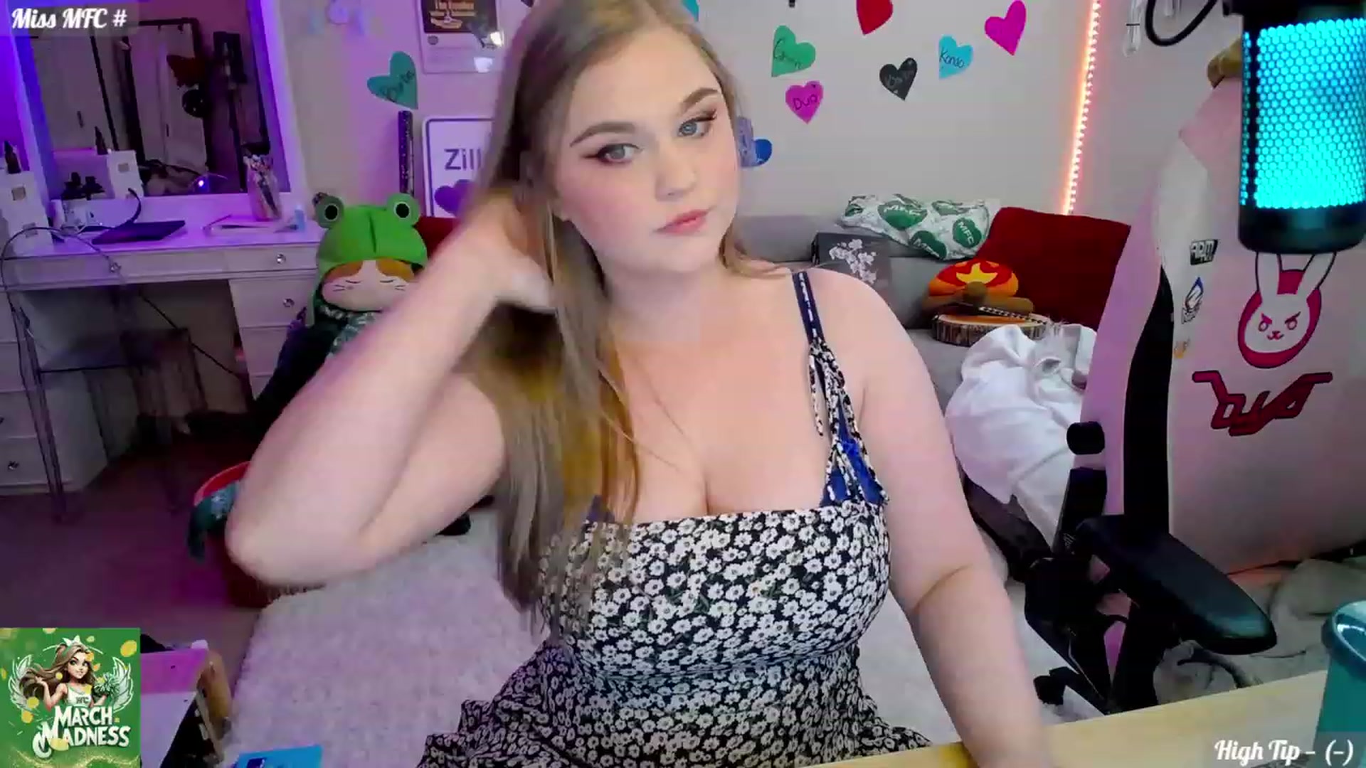 Gallery image thumbnail from ZillyKitty's myfreecams stream on, 03/06/2024, 20:35 image 1 of 20