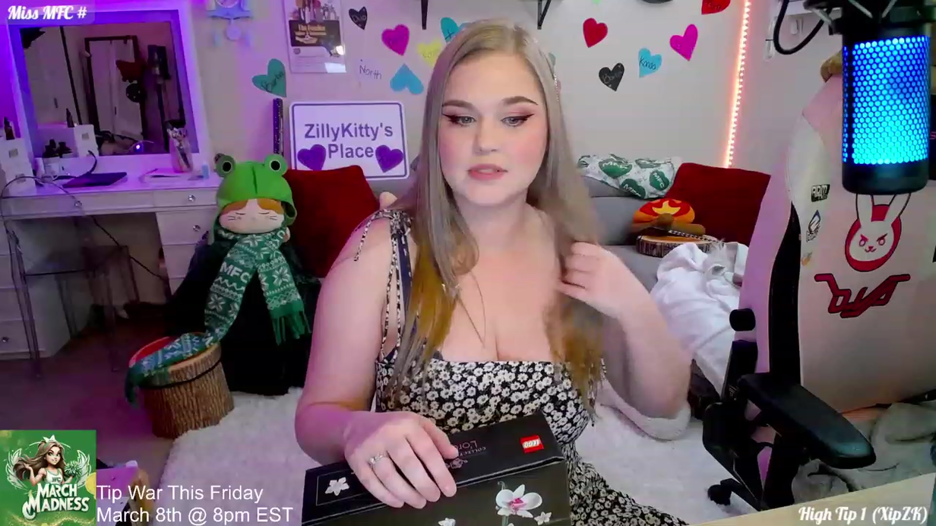 Gallery image thumbnail from ZillyKitty's myfreecams stream on, 03/06/2024, 20:35 image 7 of 20