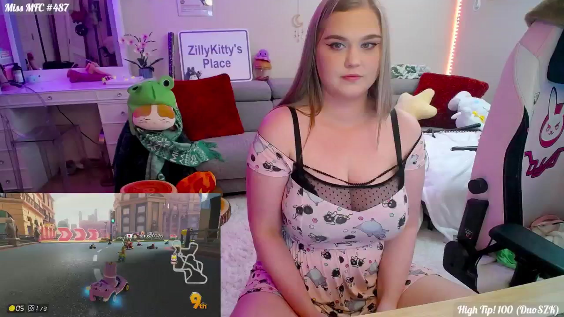Gallery image thumbnail from ZillyKitty's myfreecams stream on, 03/20/2024, 23:15 image 10 of 20