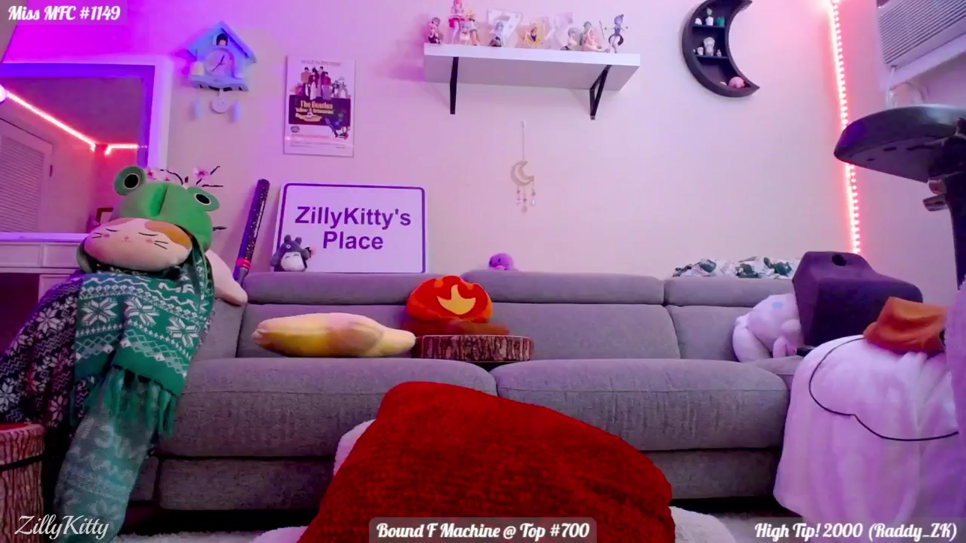 Gallery image thumbnail from ZillyKitty's myfreecams stream on, 04/16/2024, 02:10 image 7 of 20