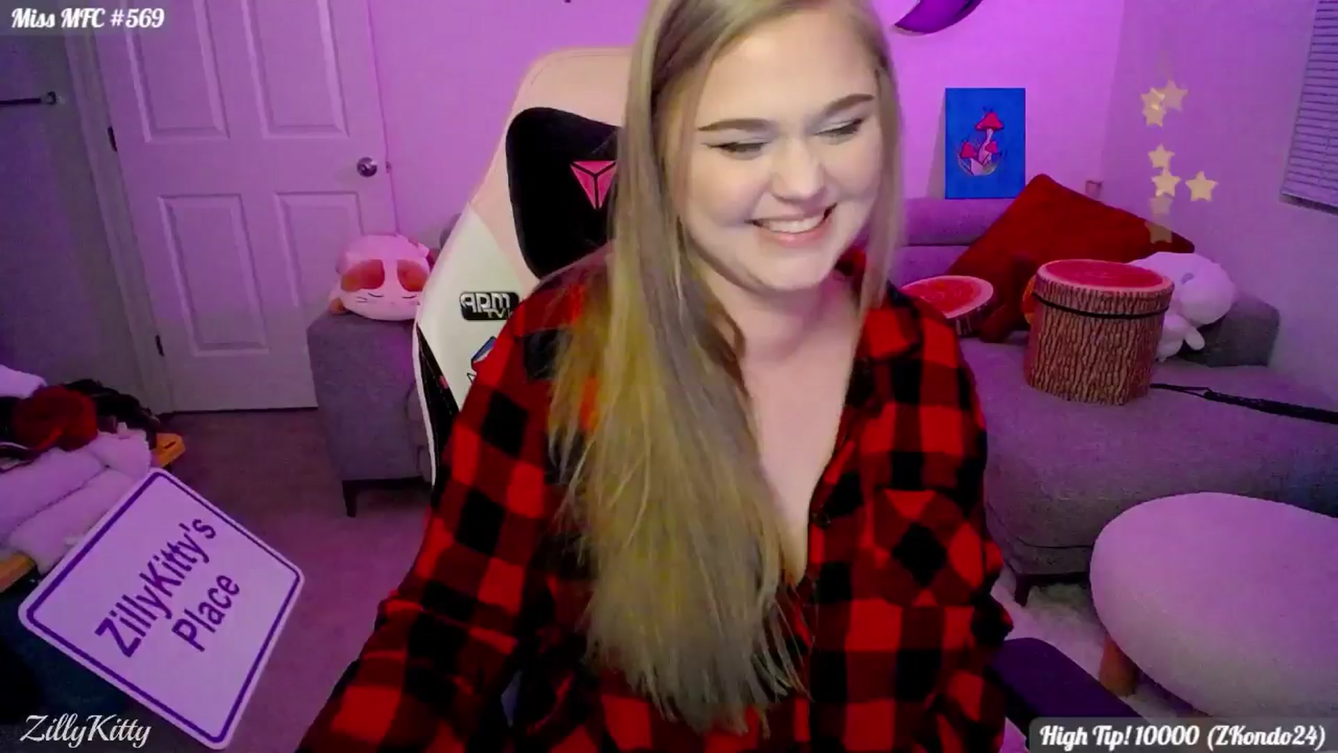 Gallery image thumbnail from ZillyKitty's myfreecams stream on, 05/01/2024, 01:38 image 15 of 20