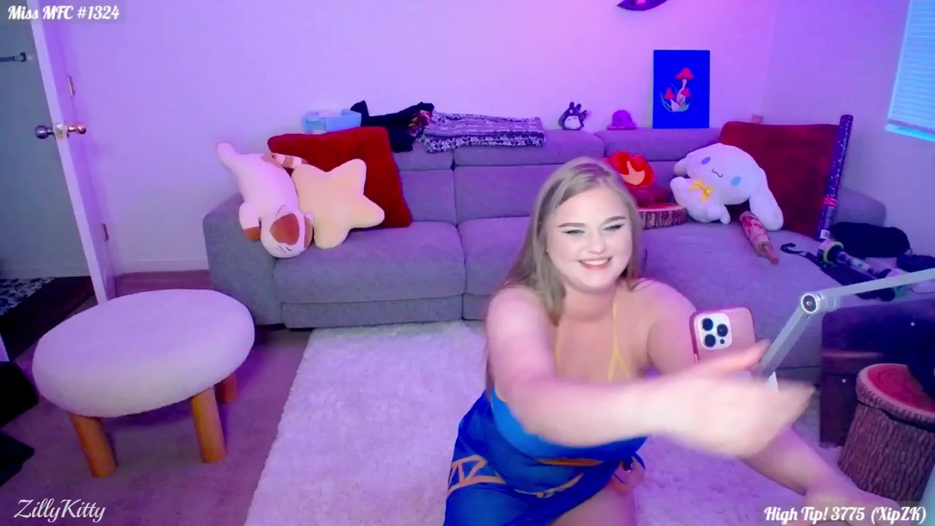 Gallery image thumbnail from ZillyKitty's myfreecams stream on, 05/05/2024, 24:19 image 19 of 20