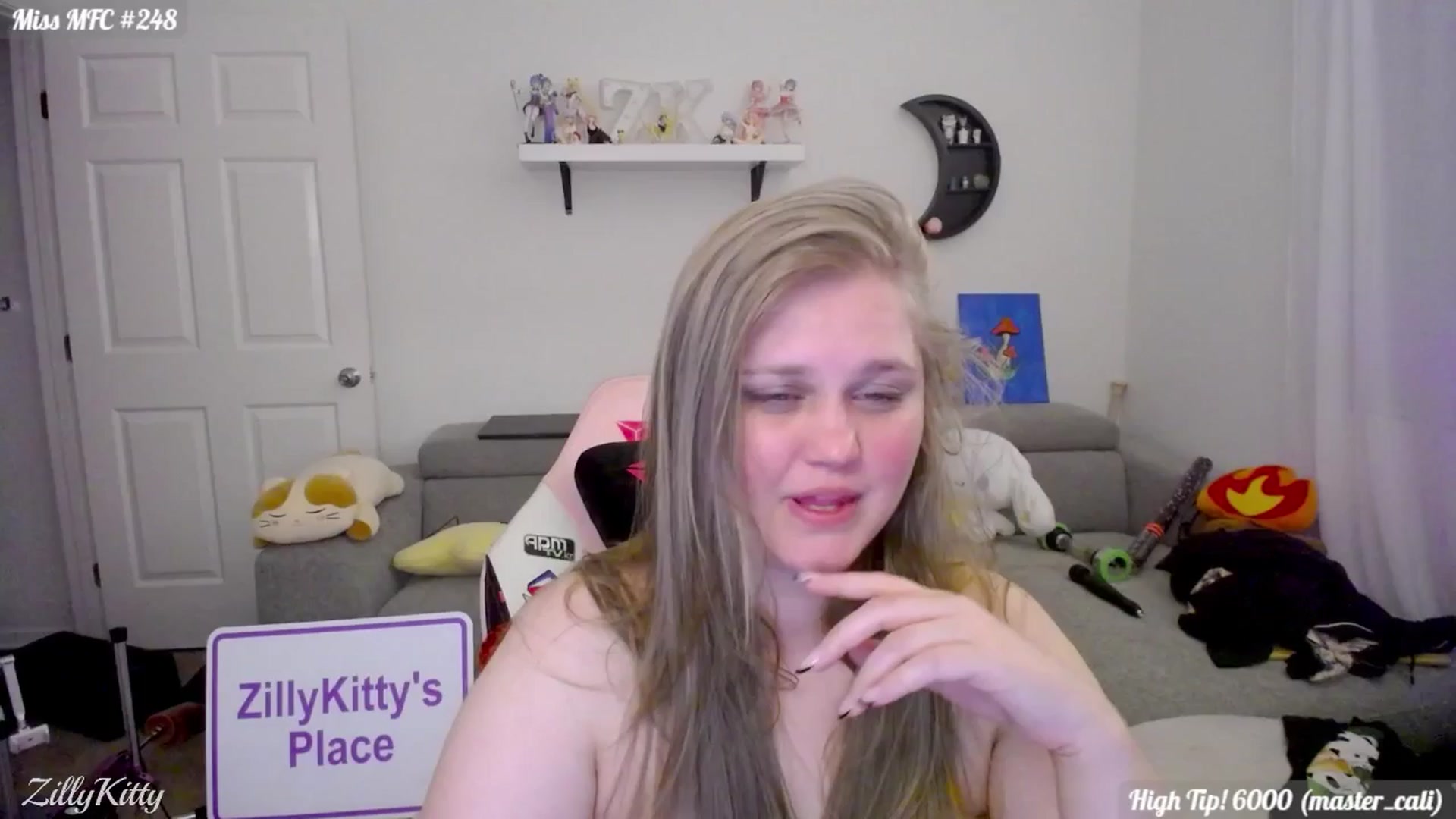 Gallery image thumbnail from ZillyKitty's myfreecams stream on, 05/18/2024, 08:08 image 10 of 20