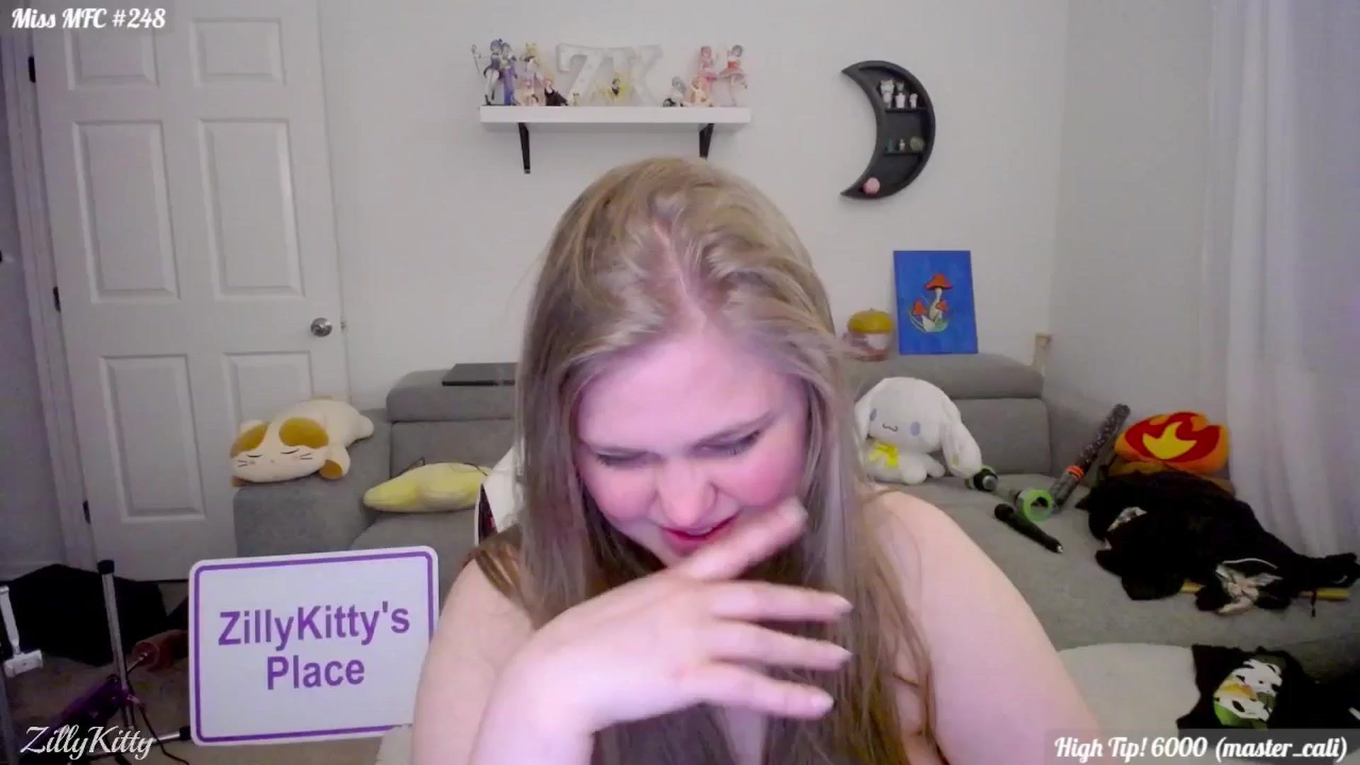 Gallery image thumbnail from ZillyKitty's myfreecams stream on, 05/18/2024, 08:08 image 17 of 20