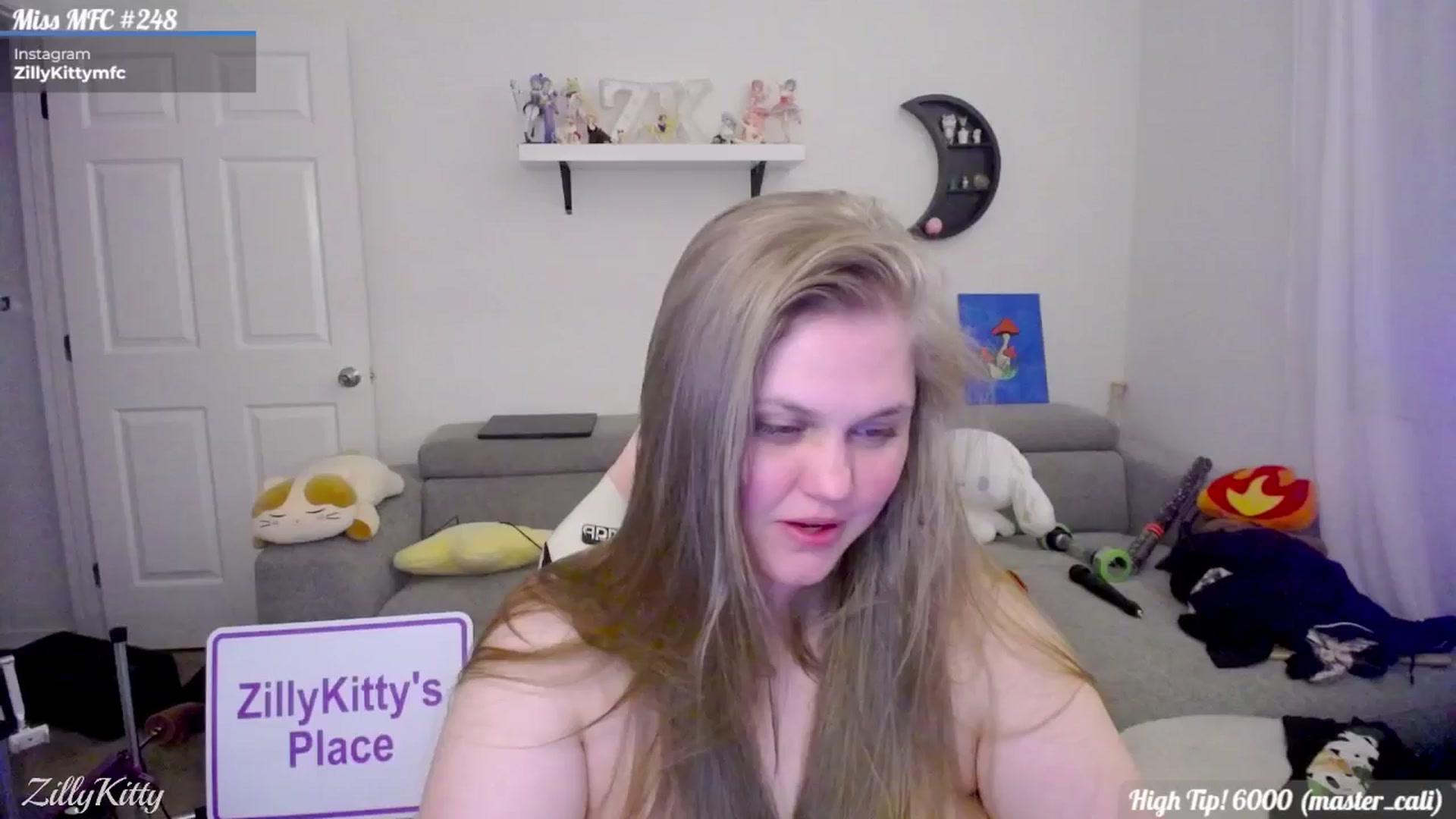 Gallery image thumbnail from ZillyKitty's myfreecams stream on, 05/18/2024, 08:08 image 15 of 20