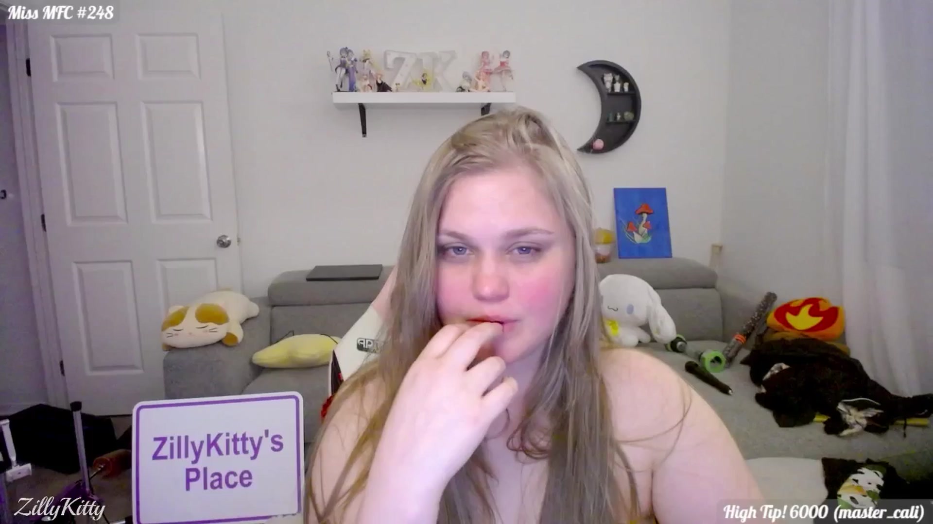 Gallery image thumbnail from ZillyKitty's myfreecams stream on, 05/18/2024, 08:08 image 4 of 20