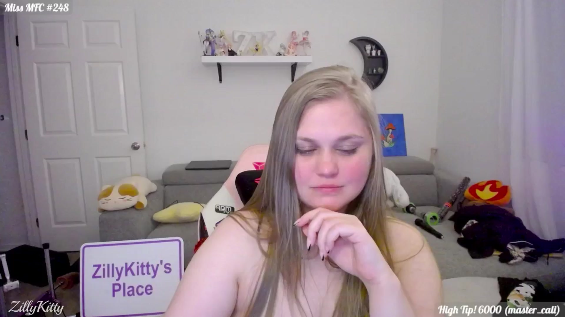 Gallery image thumbnail from ZillyKitty's myfreecams stream on, 05/18/2024, 08:08 image 3 of 20