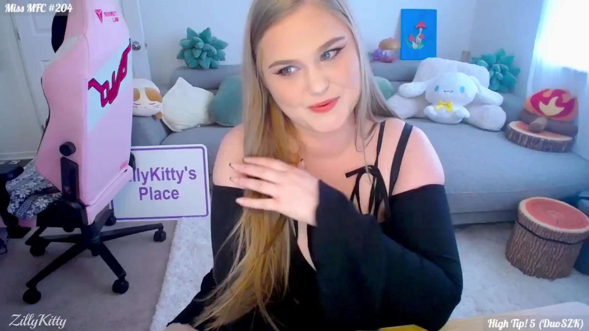 Gallery image thumbnail from ZillyKitty's myfreecams stream on, 05/31/2024, 21:45 image 14 of 20