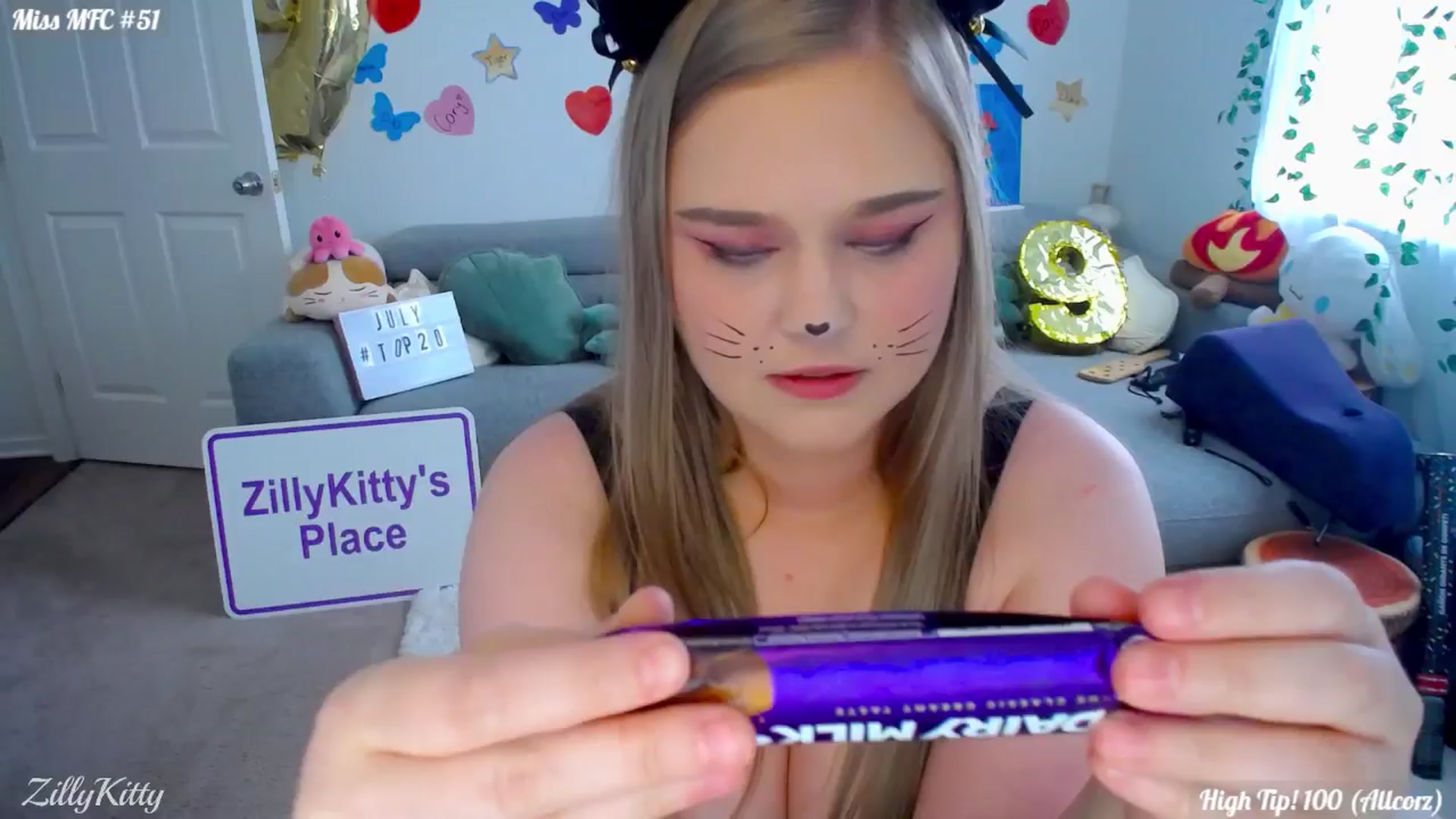 Gallery image thumbnail from ZillyKitty's myfreecams stream on, 07/09/2024, 22:27 image 4 of 20
