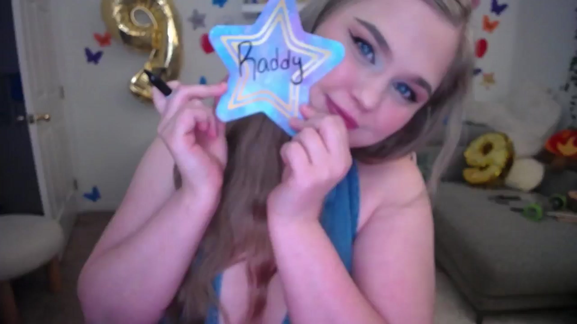 Gallery image thumbnail from ZillyKitty's myfreecams stream on, 07/13/2024, 01:37 image 8 of 20