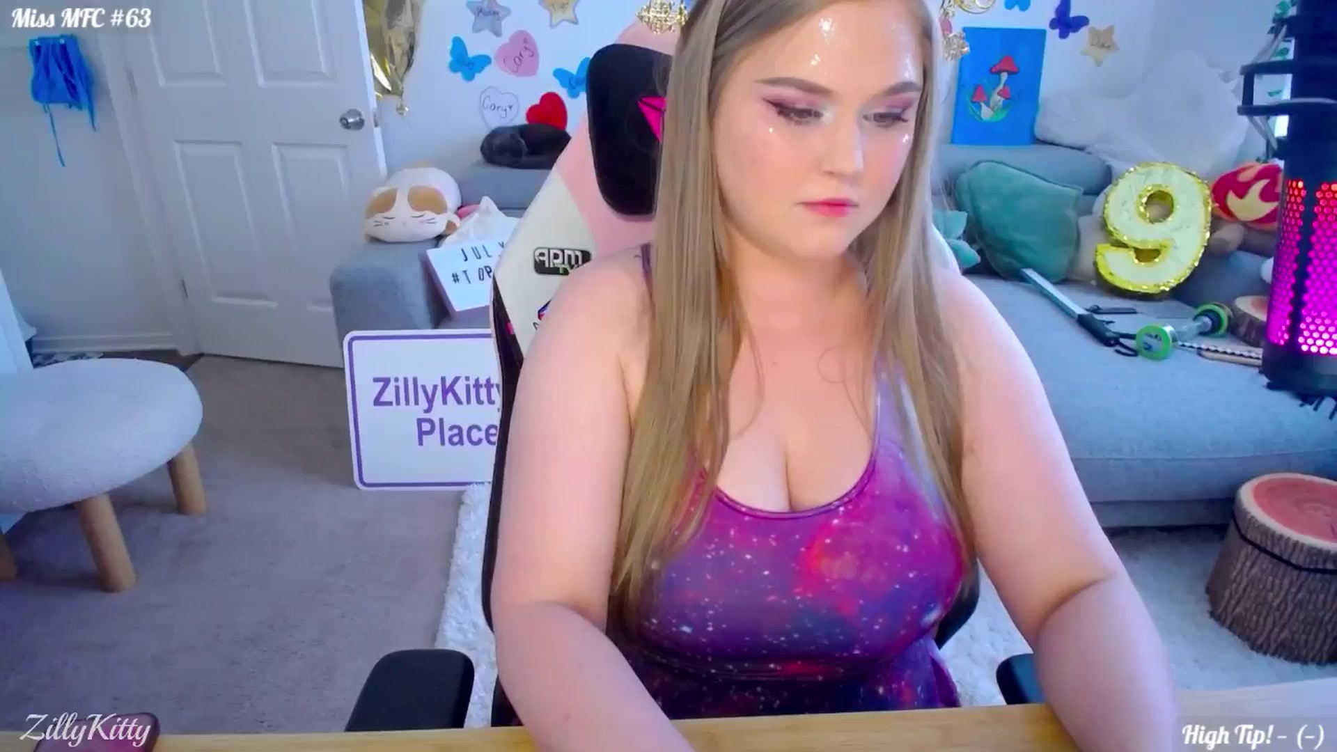 Gallery image thumbnail from ZillyKitty's myfreecams stream on, 07/13/2024, 21:29 image 1 of 20